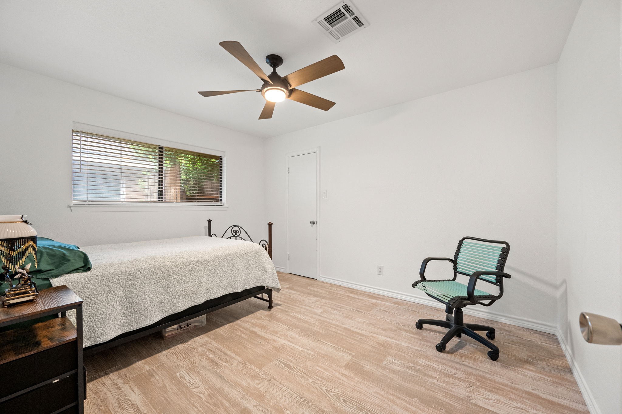 8215 Braes River Drive Property Photo 19
