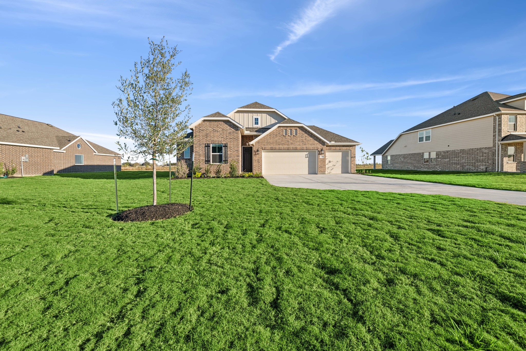 402 Cane Crossing Lake Drive Property Photo 1