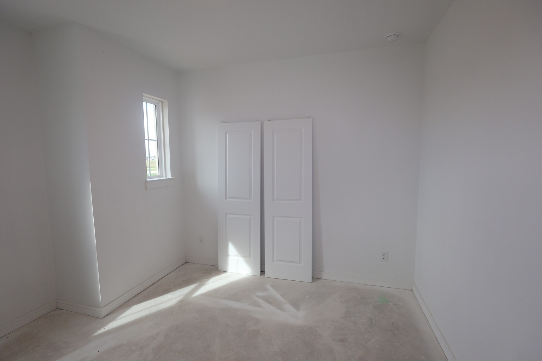 402 Cane Crossing Lake Drive Property Photo 12