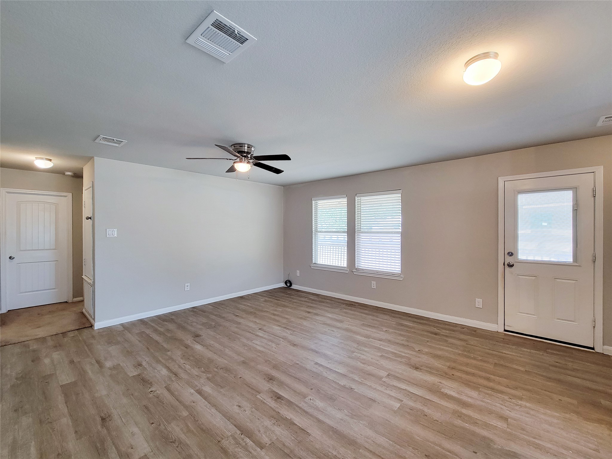 20 Carol Court Property Photo 4