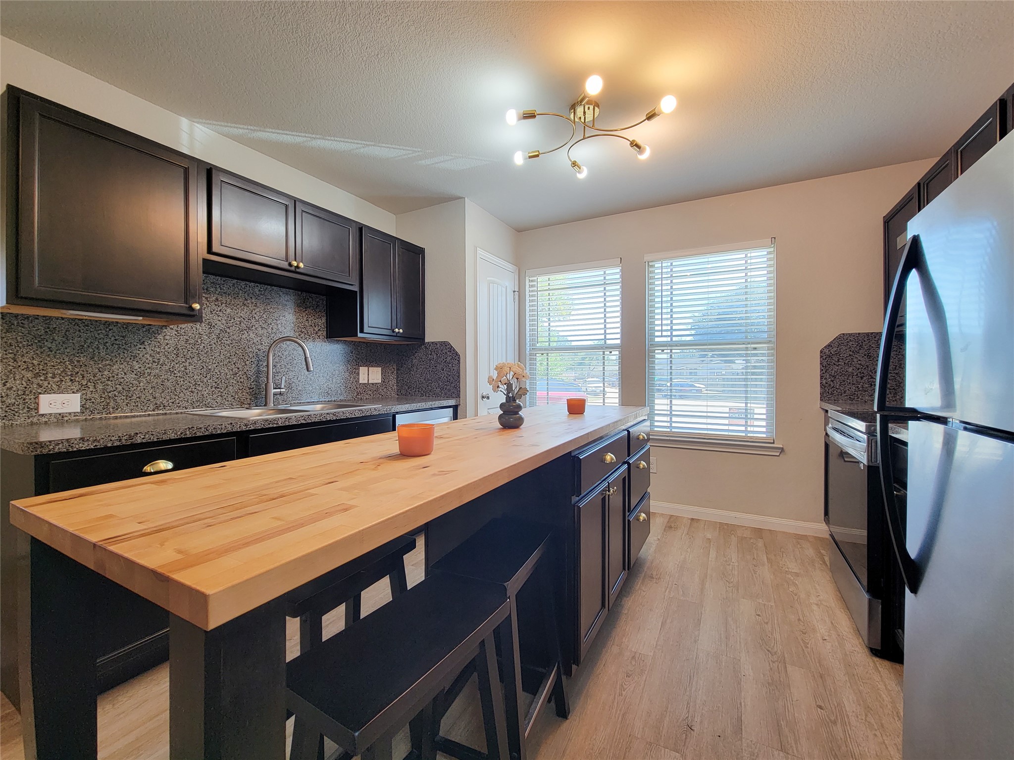 20 Carol Court Property Photo 7