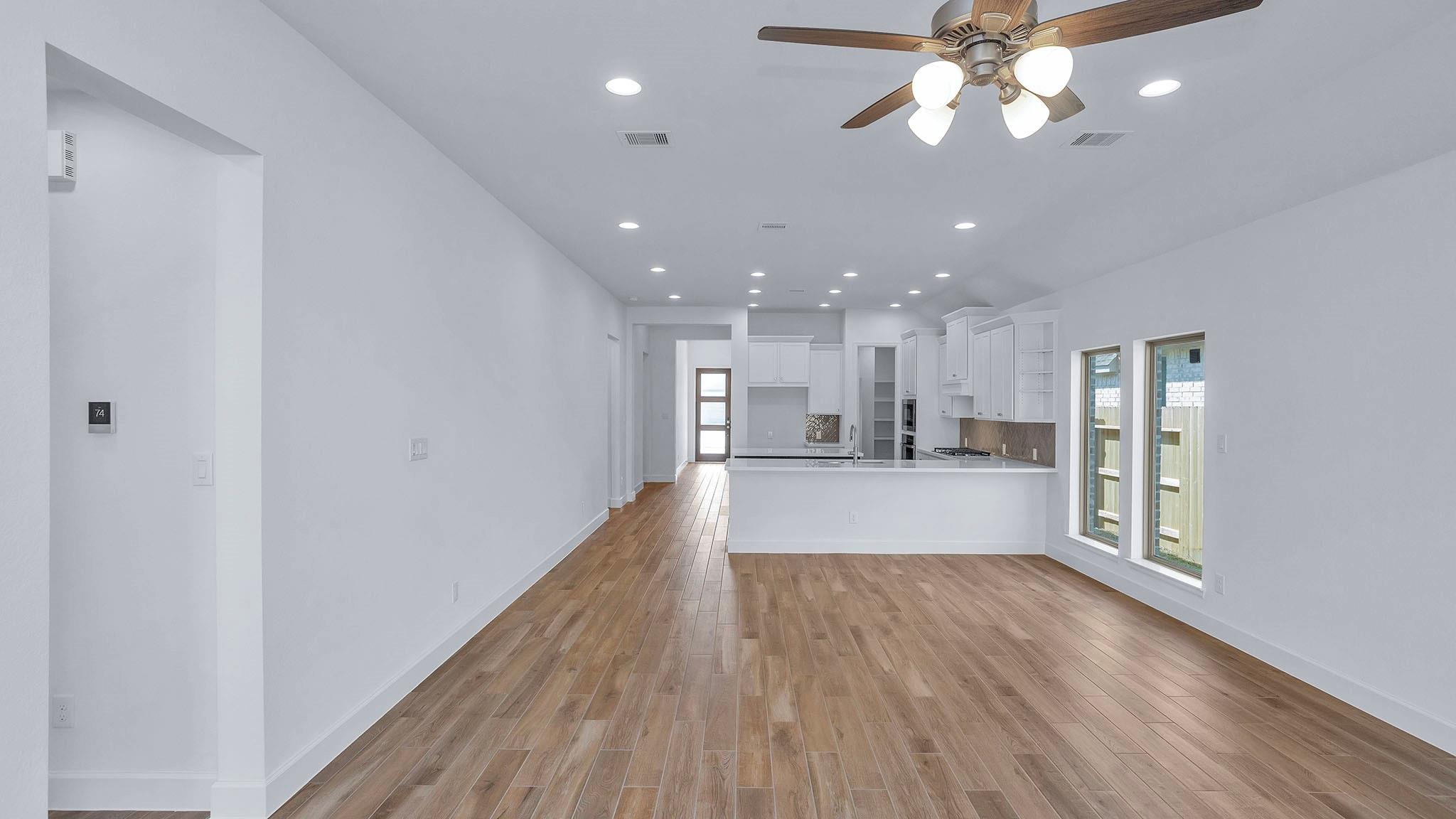 373 Mulberry Creek Street, Conroe Tx 77304 Property Photo 3