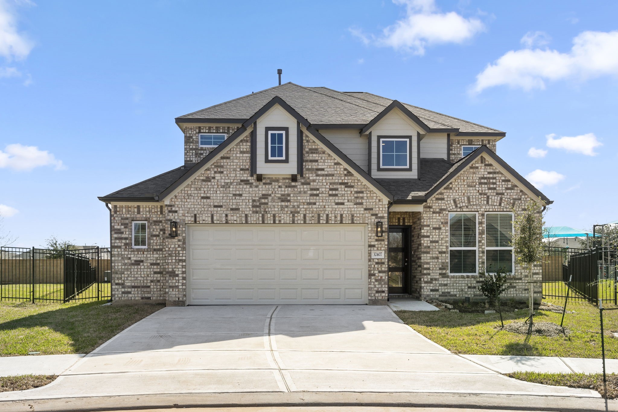 32407 Hamilton Crest Court Property Photo 1