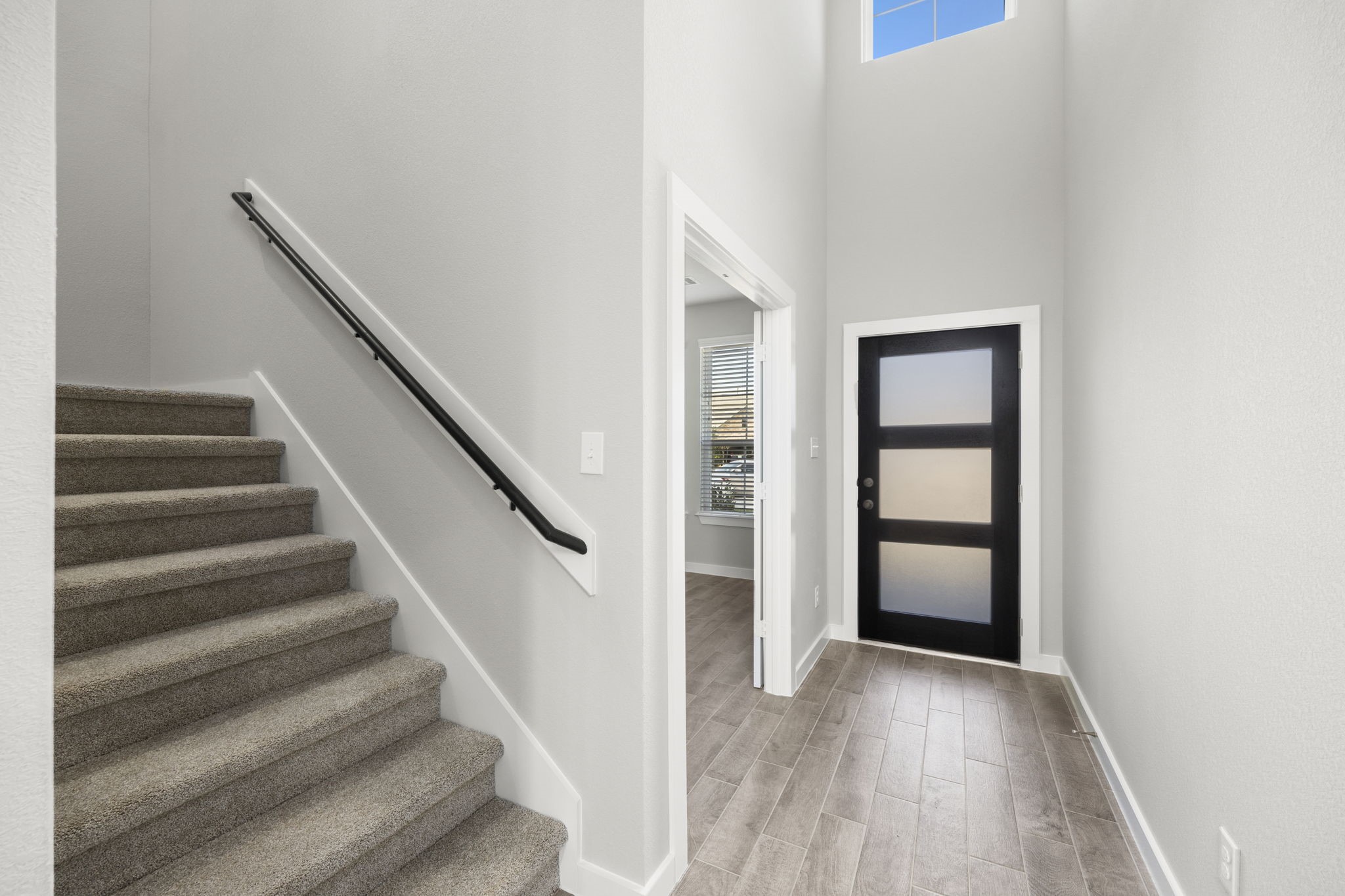 32407 Hamilton Crest Court Property Photo 6
