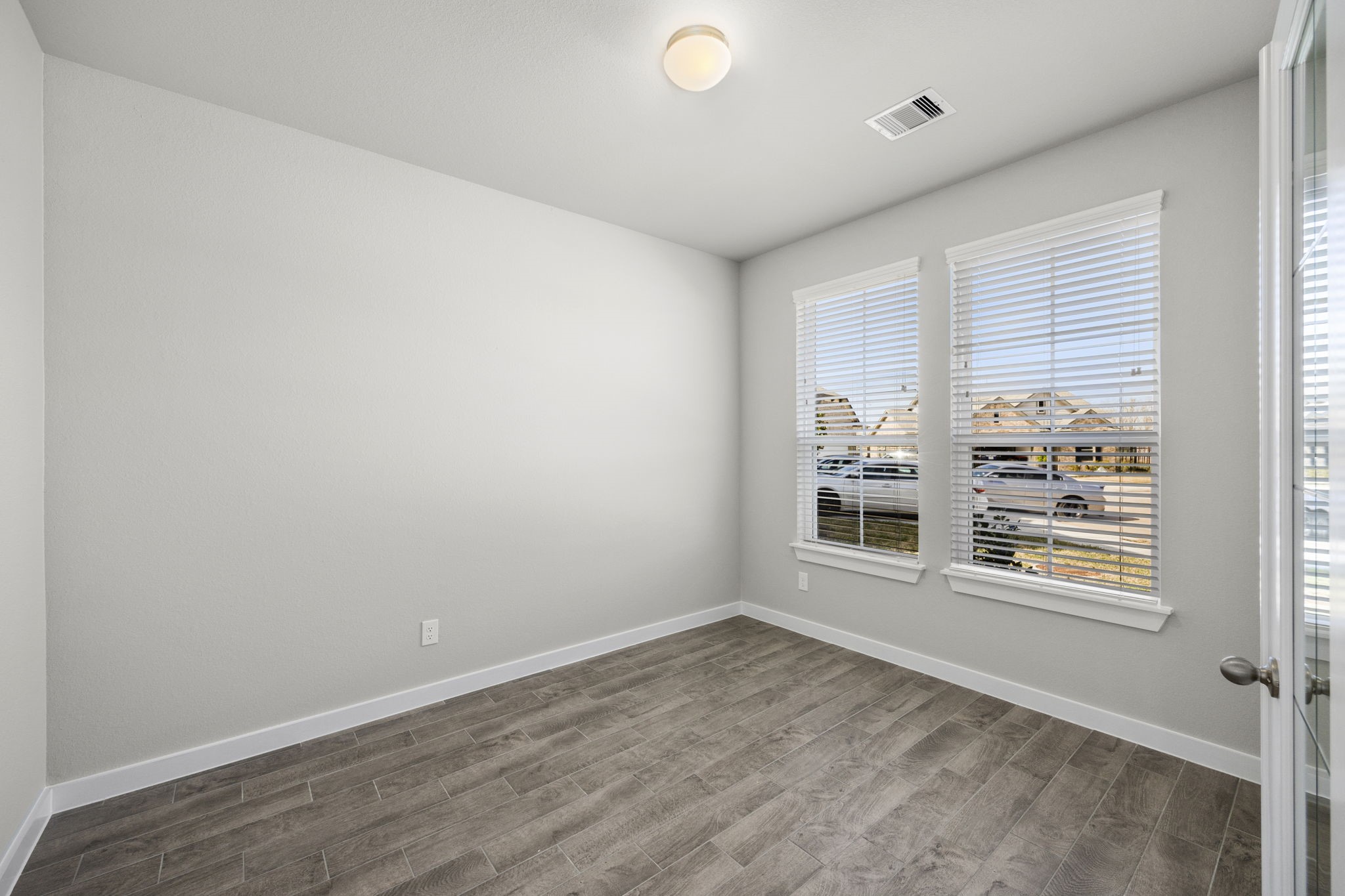 32407 Hamilton Crest Court Property Photo 7