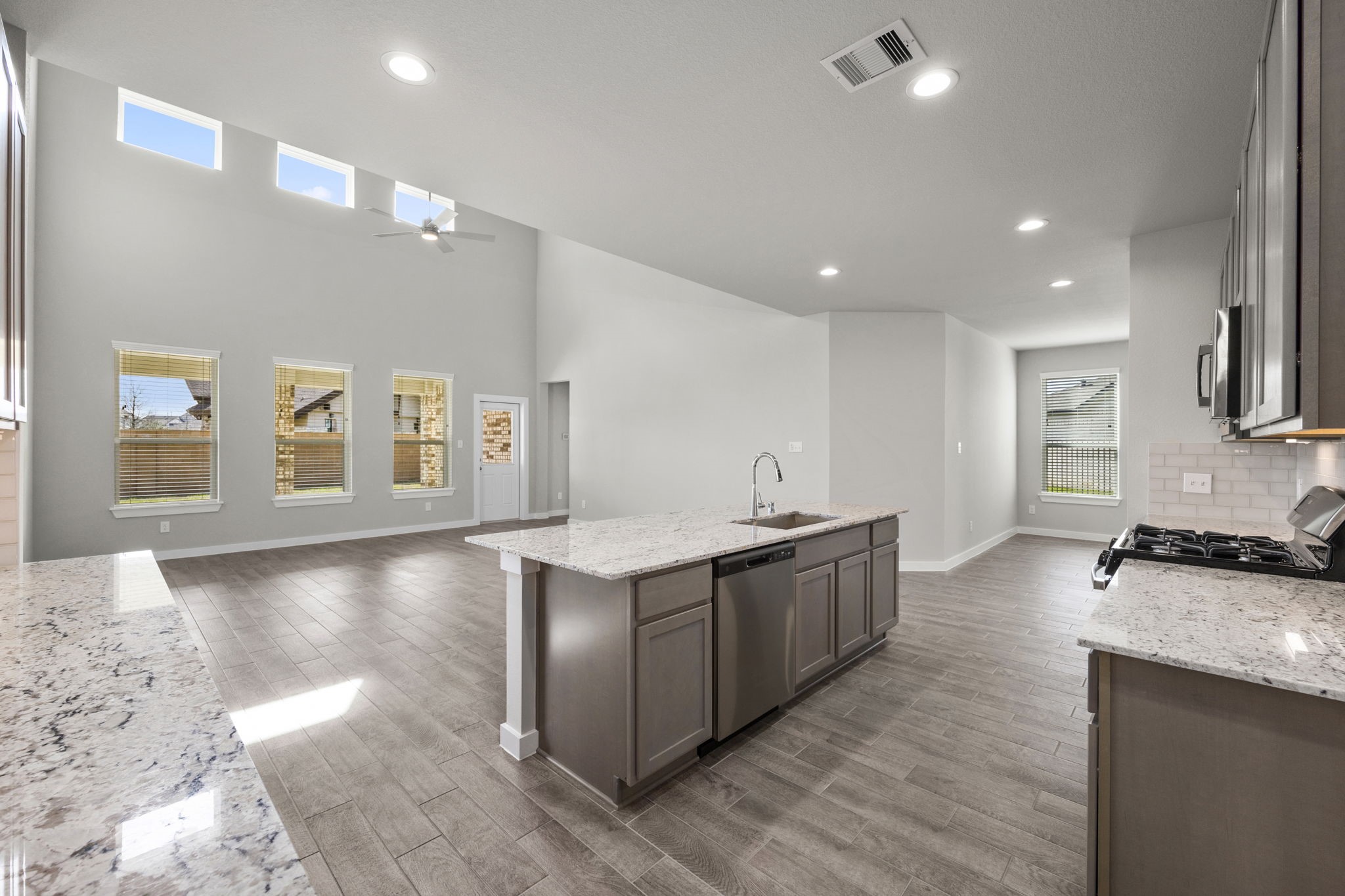 32407 Hamilton Crest Court Property Photo 14