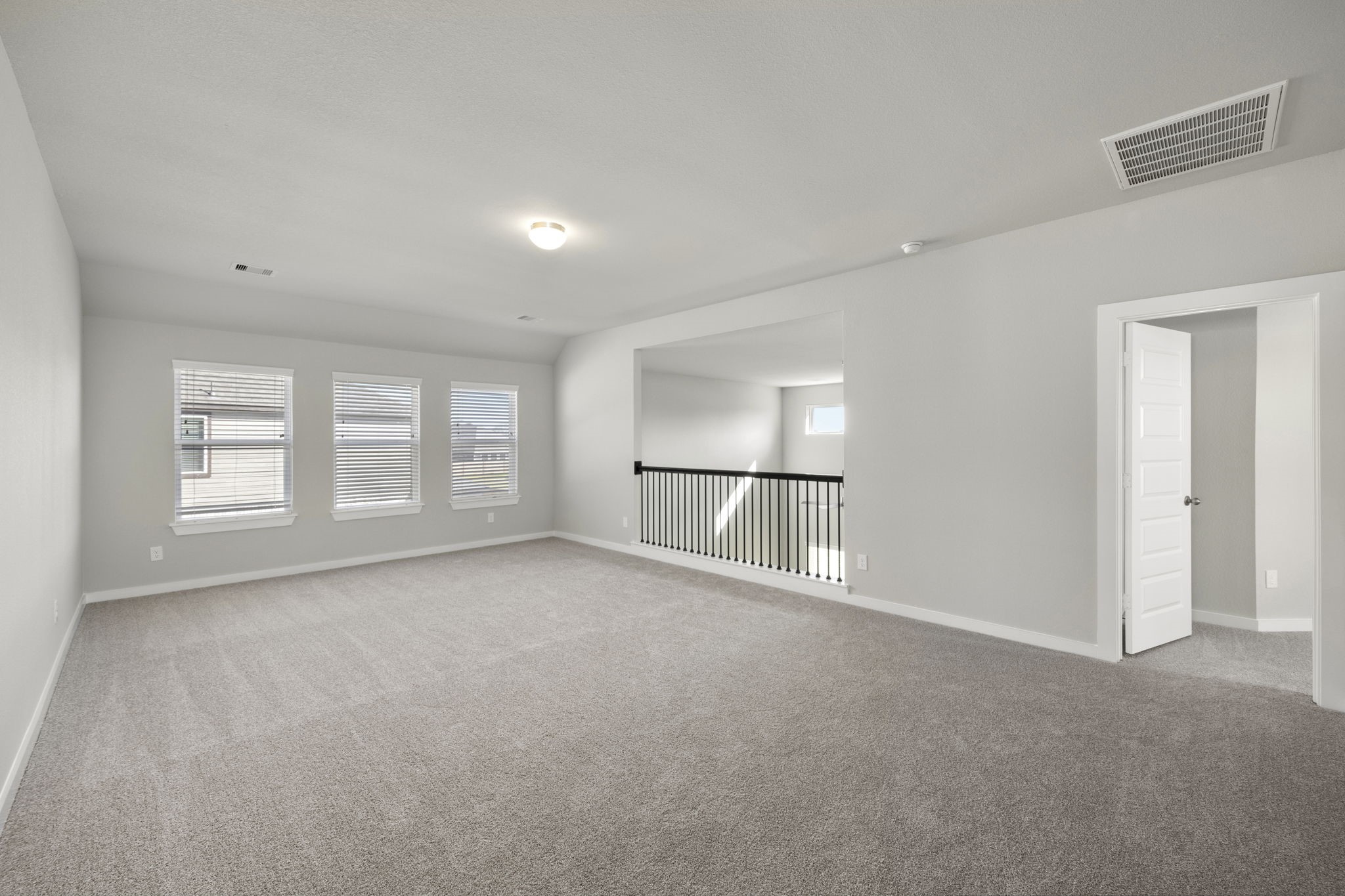 32407 Hamilton Crest Court Property Photo 28
