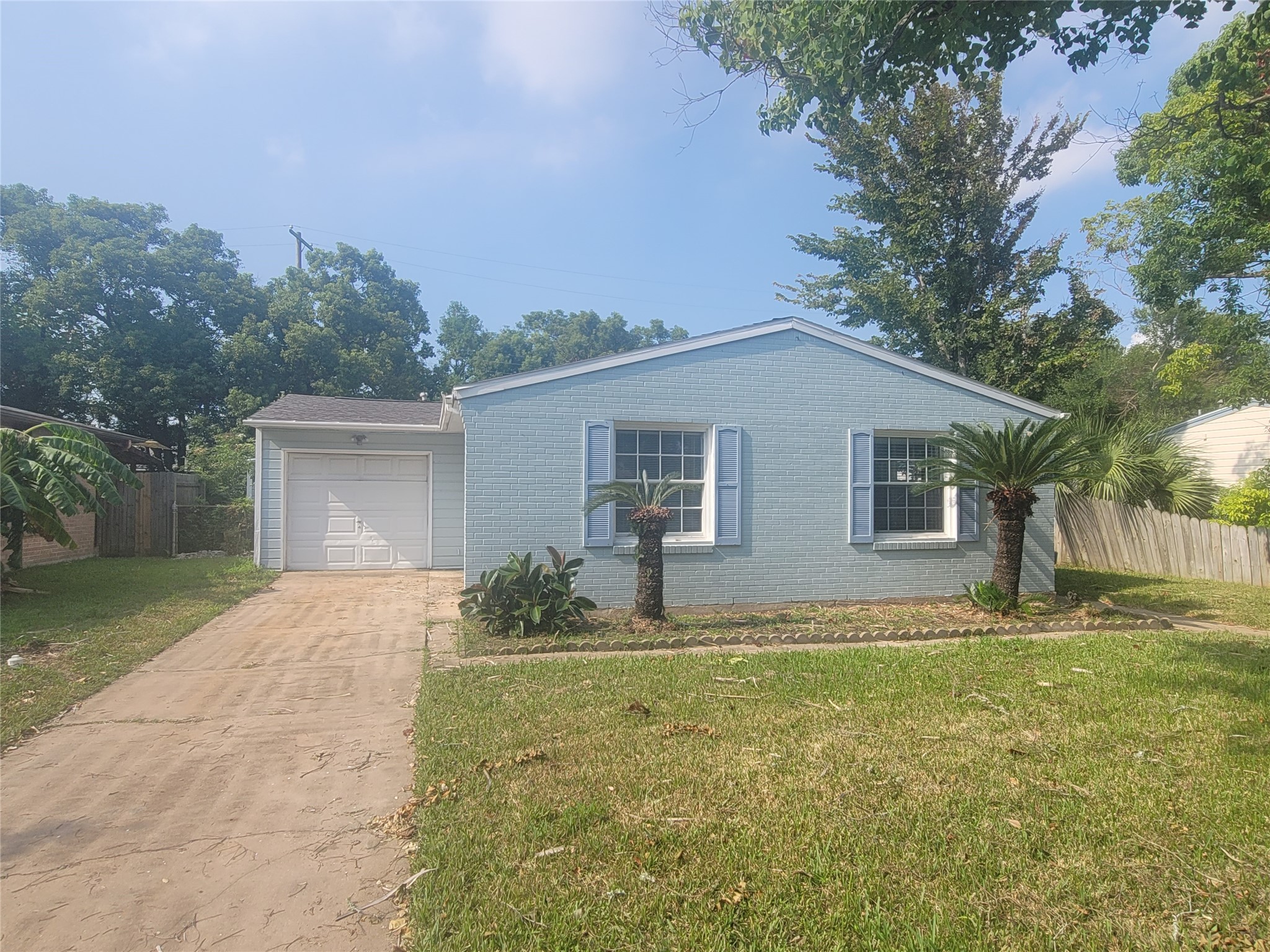 114 Dolphin Avenue Property Photo 1
