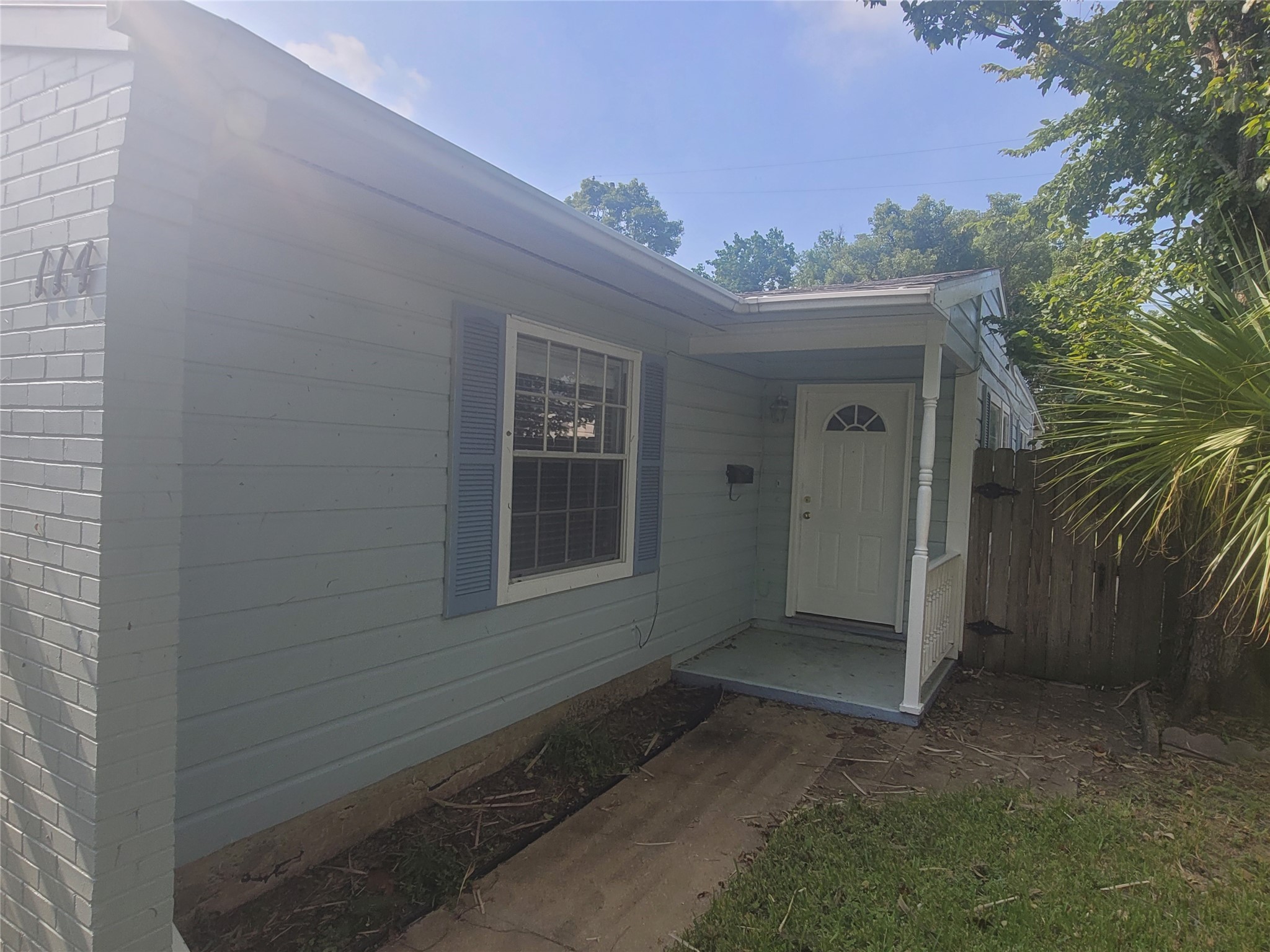 114 Dolphin Avenue Property Photo 2