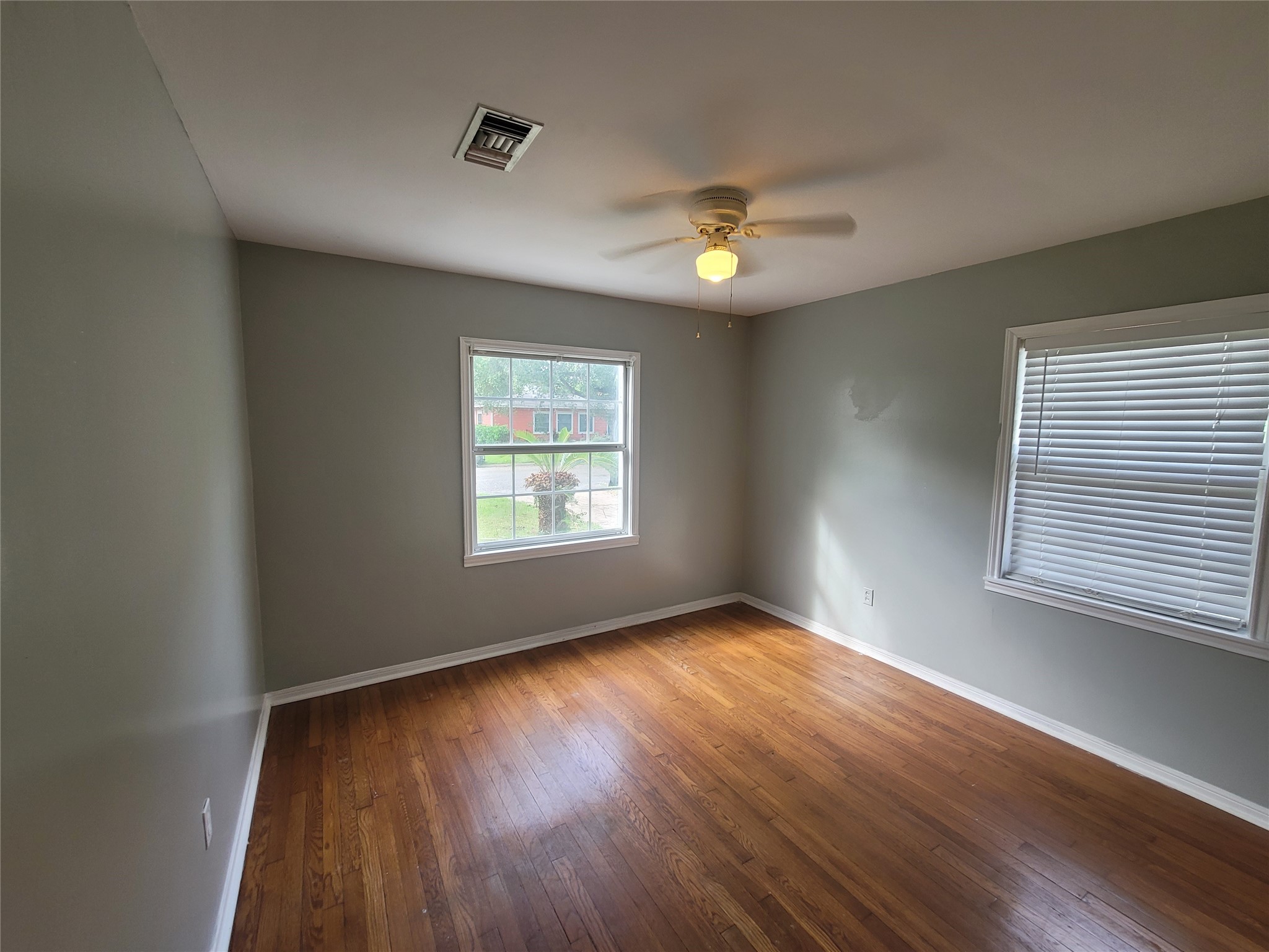 114 Dolphin Avenue Property Photo 6