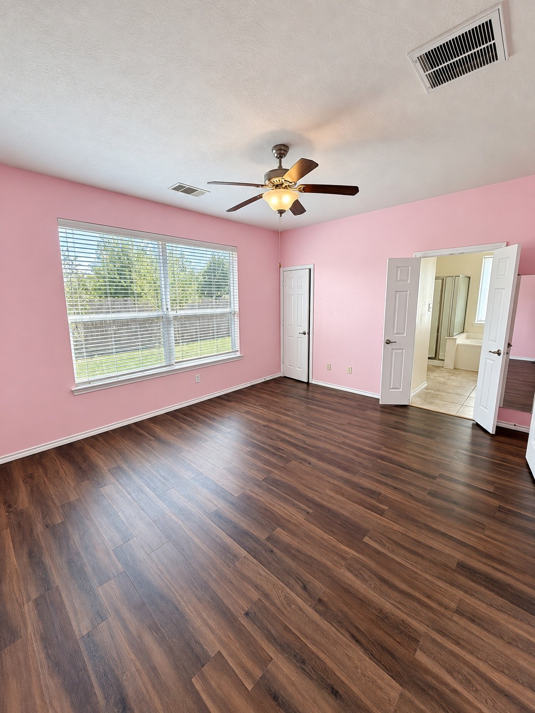 25027 Lakecrest Manor Drive Property Photo 10
