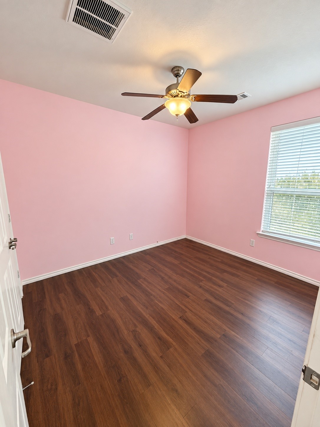 25027 Lakecrest Manor Drive Property Photo 15