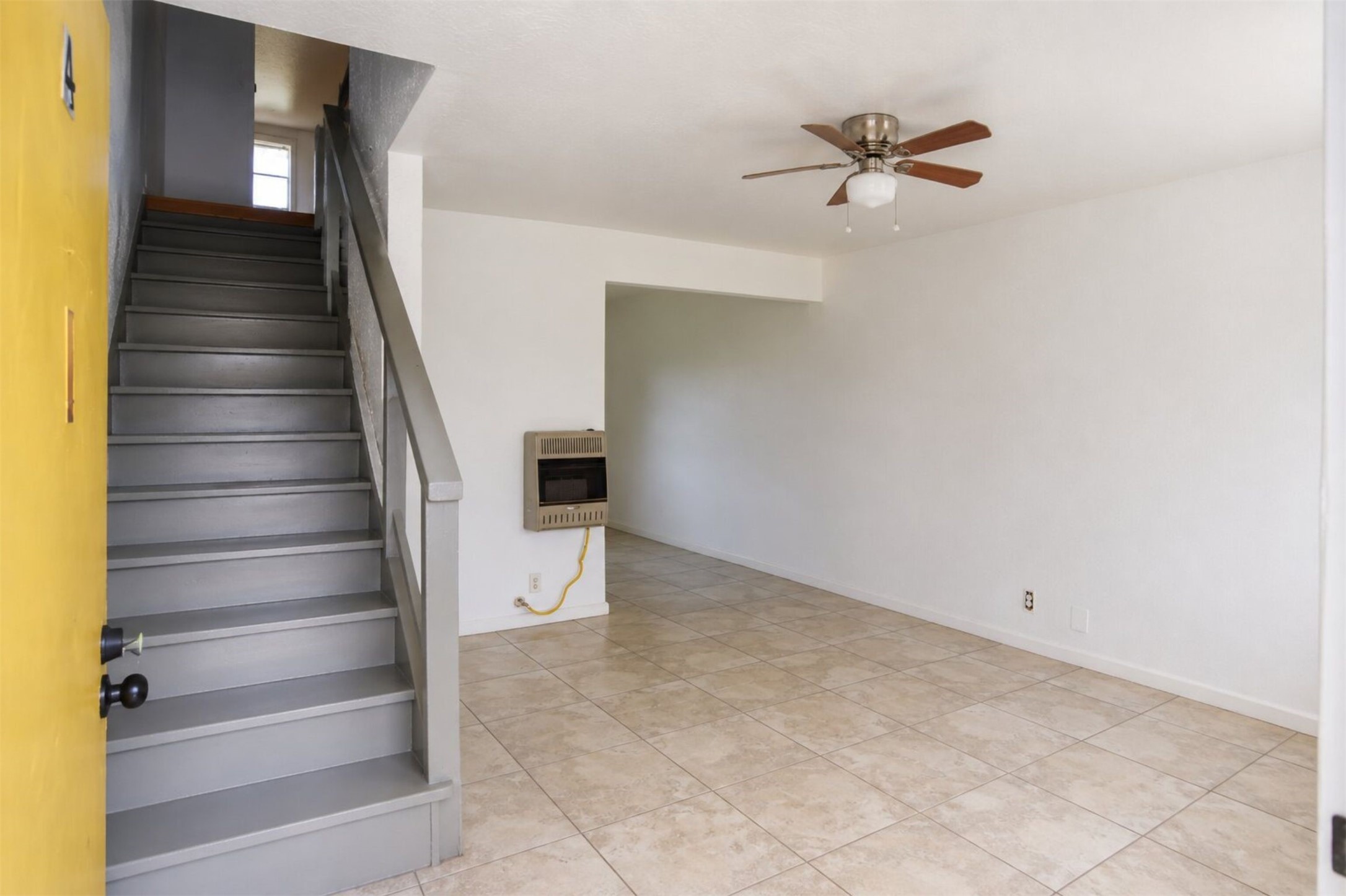 1206 30th Street 4 Property Photo 2