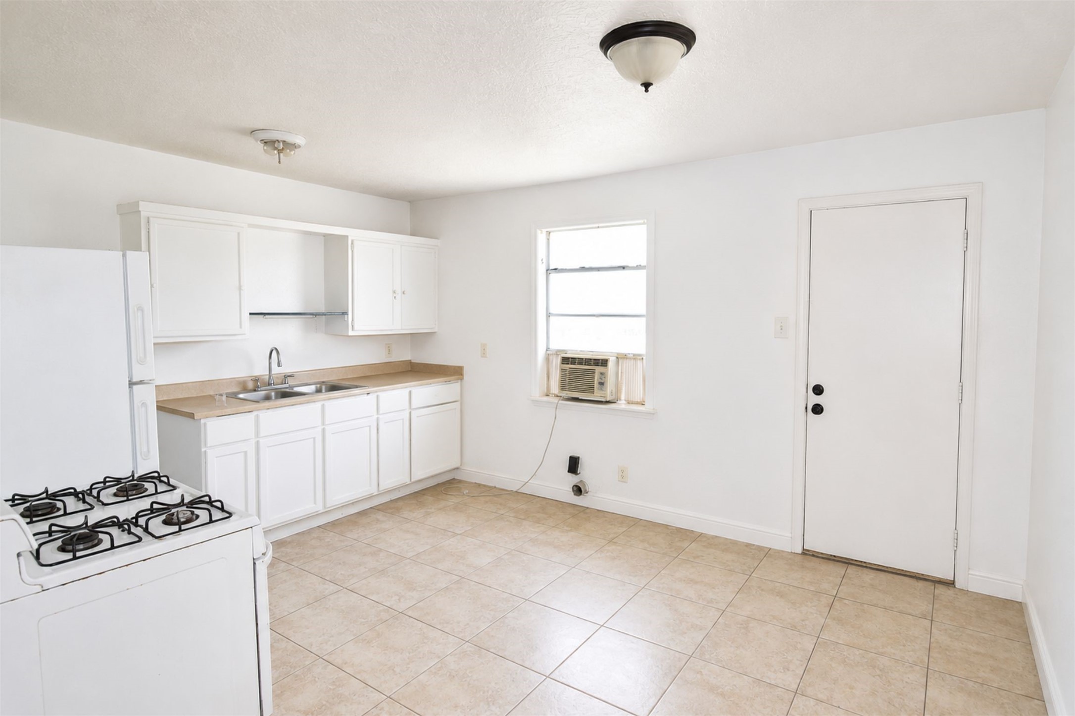1206 30th Street 4 Property Photo 7