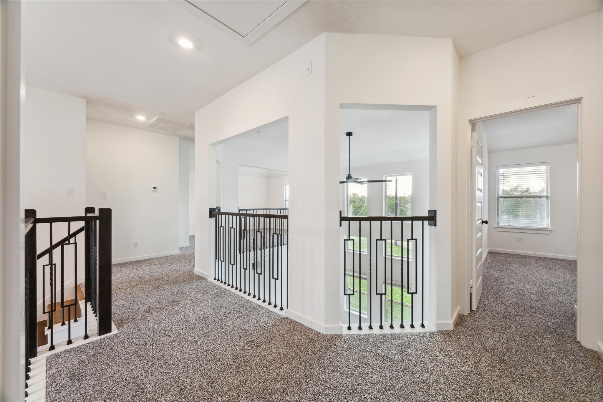 390 Kendall Crest Drive Property Photo 18