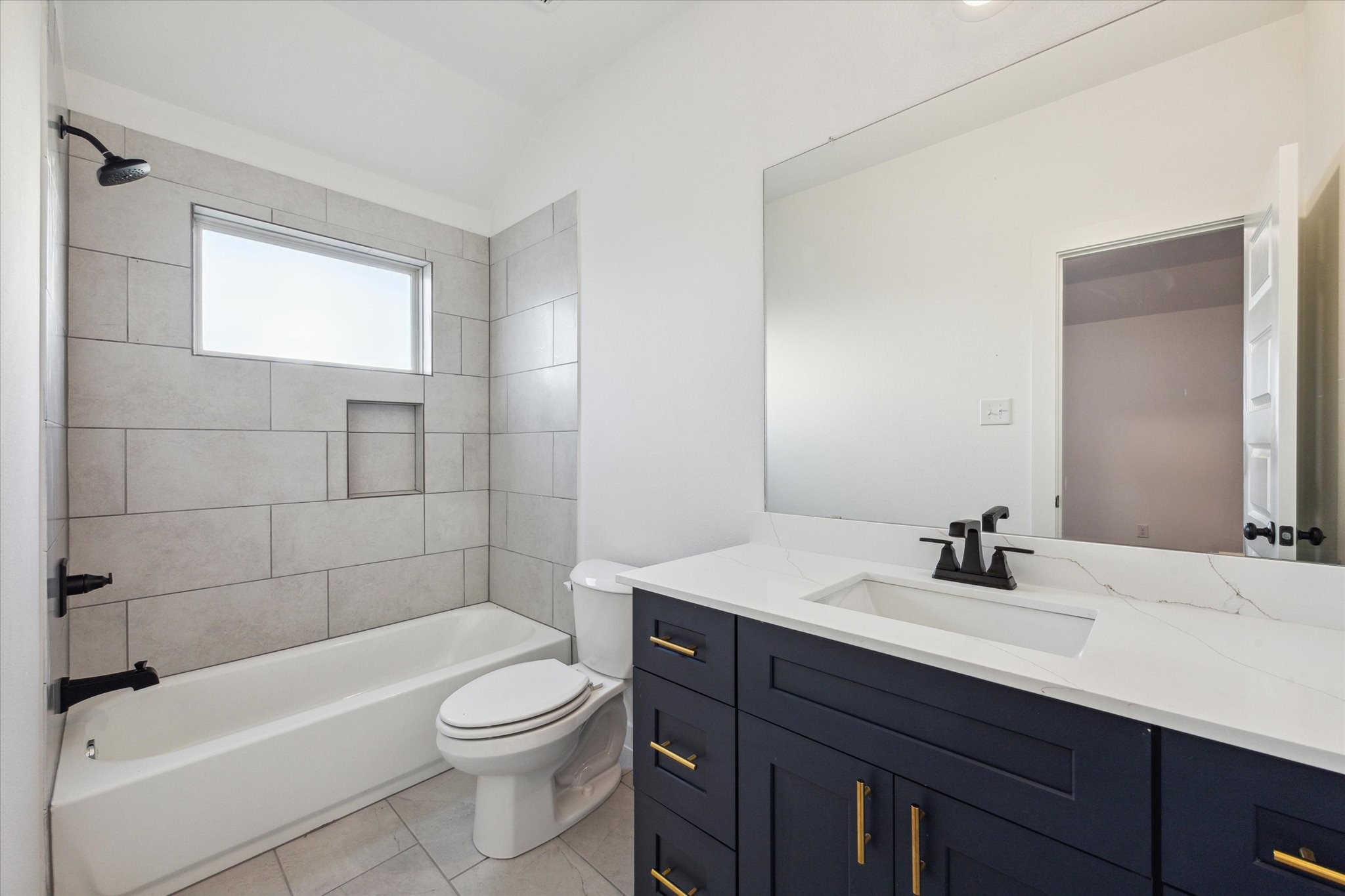 390 Kendall Crest Drive Property Photo 21