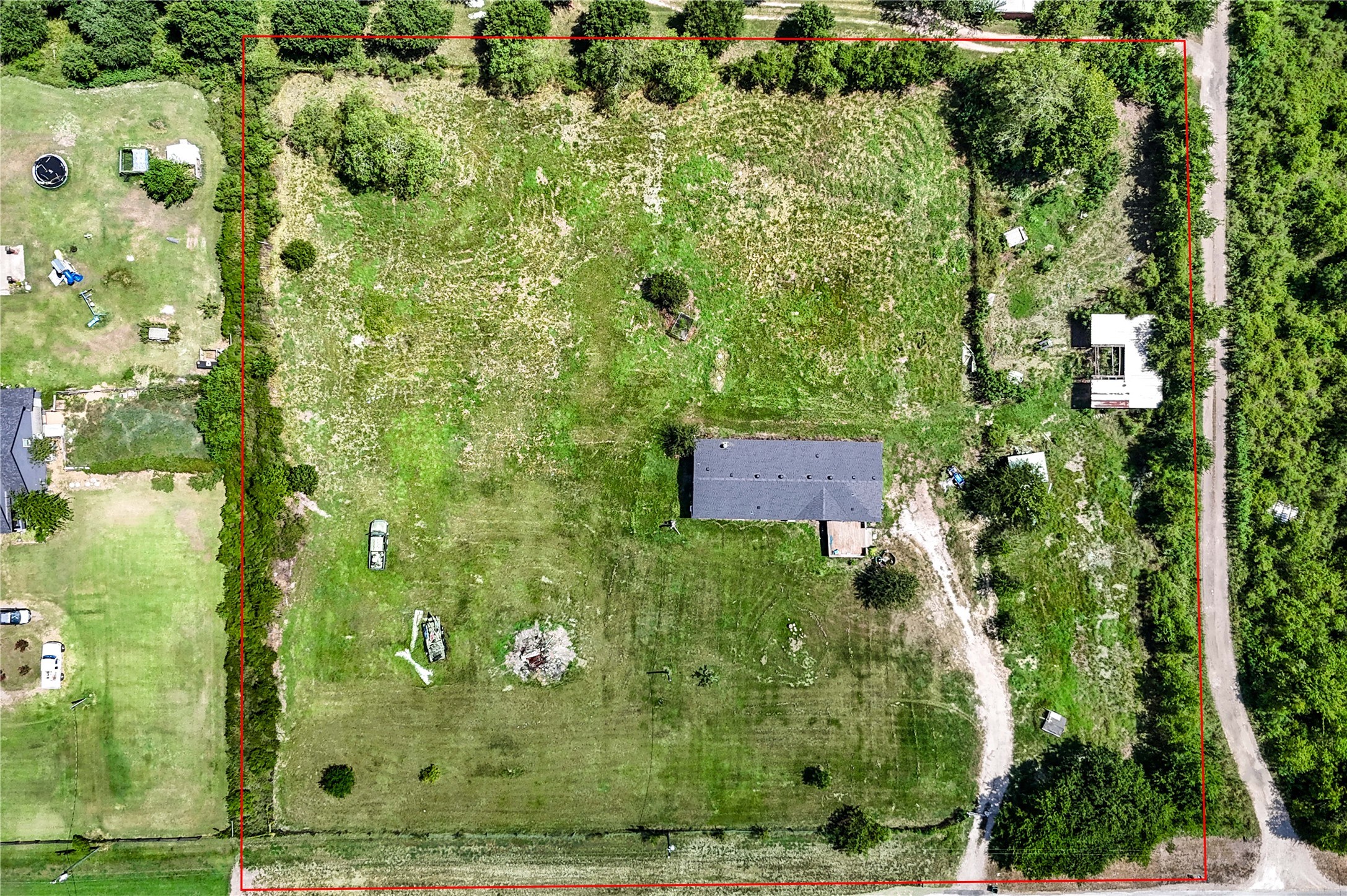 10225 Beard Road Property Photo 2