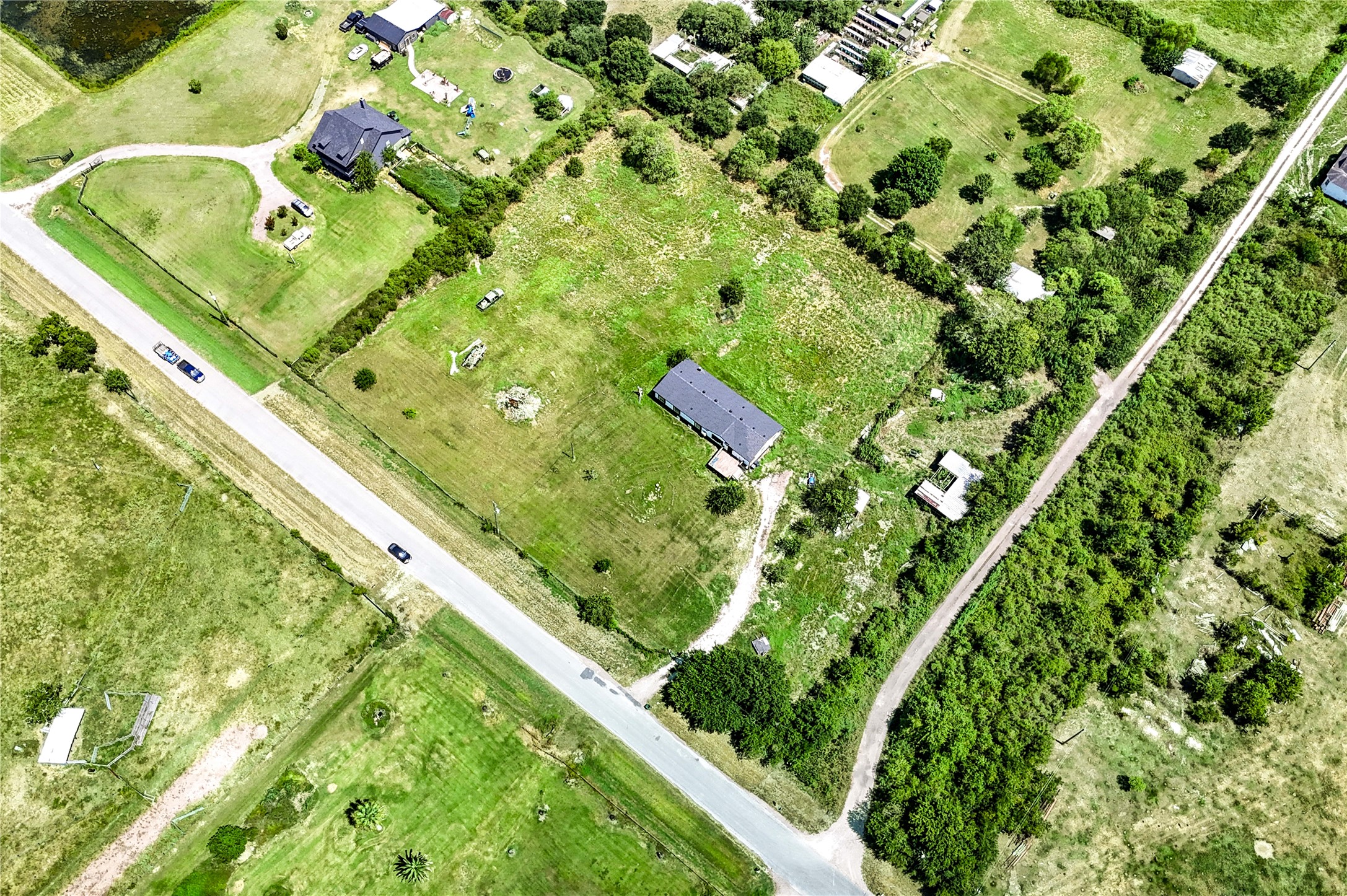 10225 Beard Road Property Photo 10