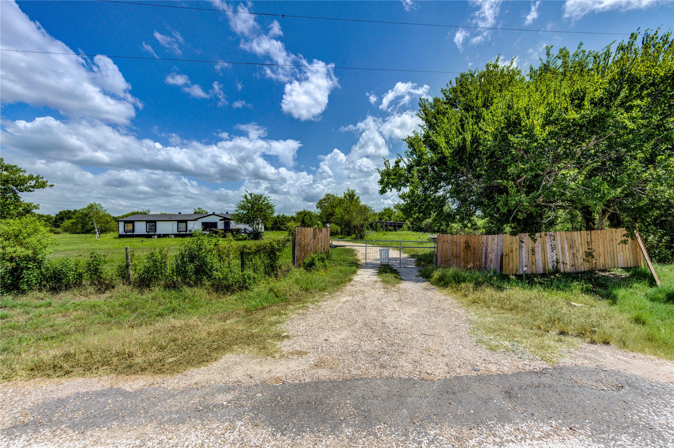 10225 Beard Road Property Photo 29