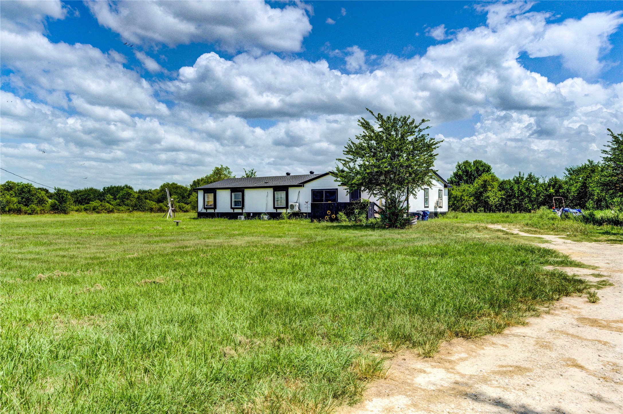 10225 Beard Road Property Photo 31