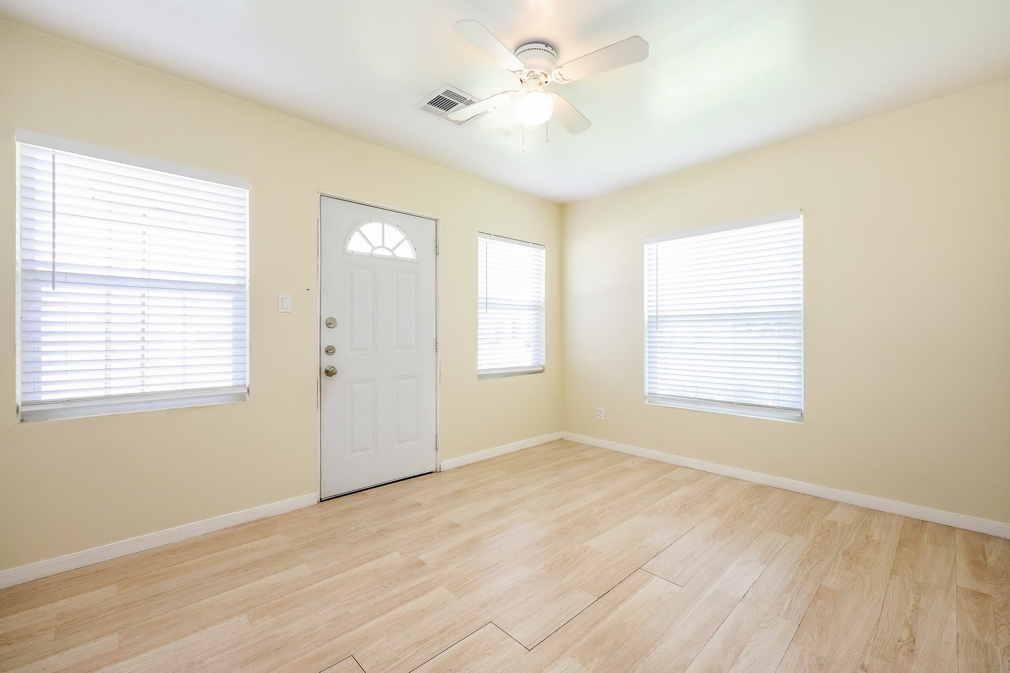 932 Walling St Street Property Photo 14