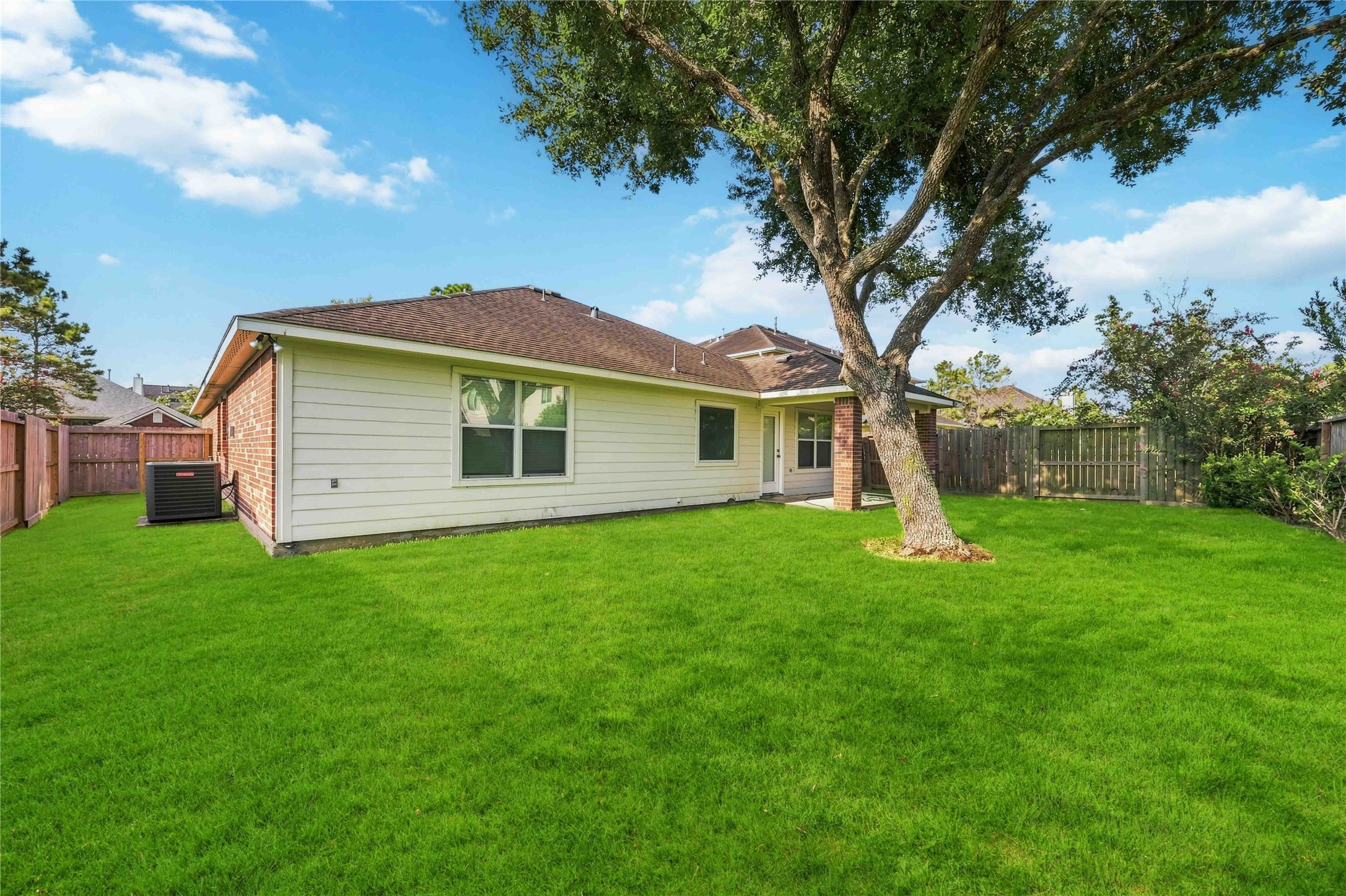 11609 Spill Creek Drive Property Photo 16