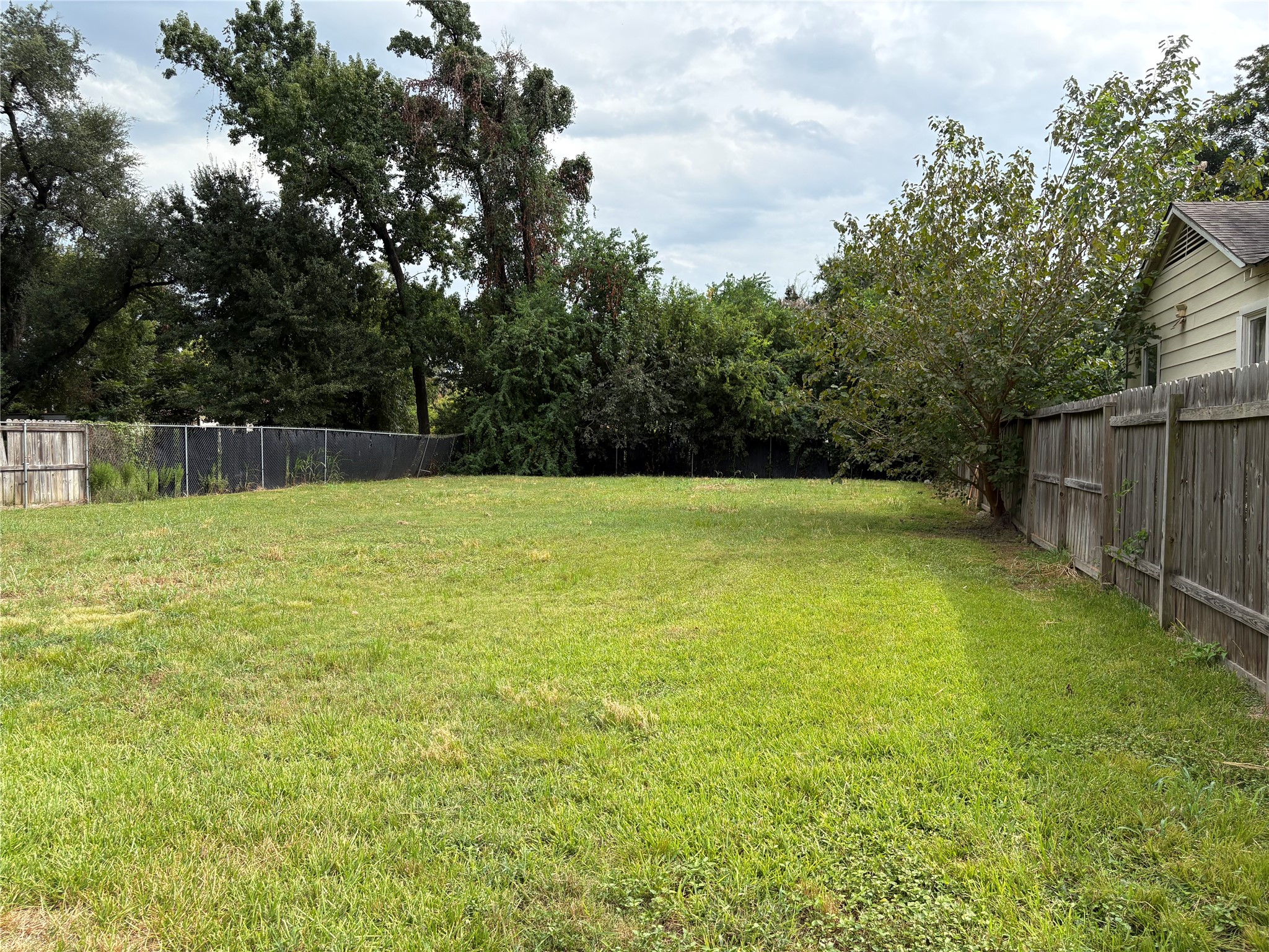3218 Langley Road Property Photo 3