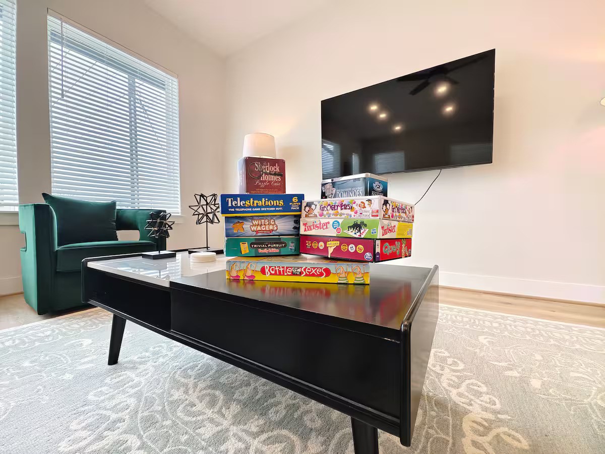 1606 Malvern Street Property Photo 6