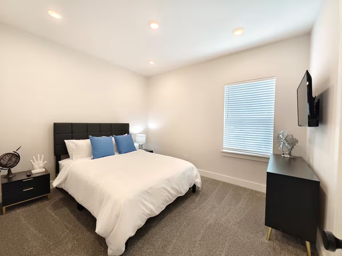 1606 Malvern Street Property Photo 14