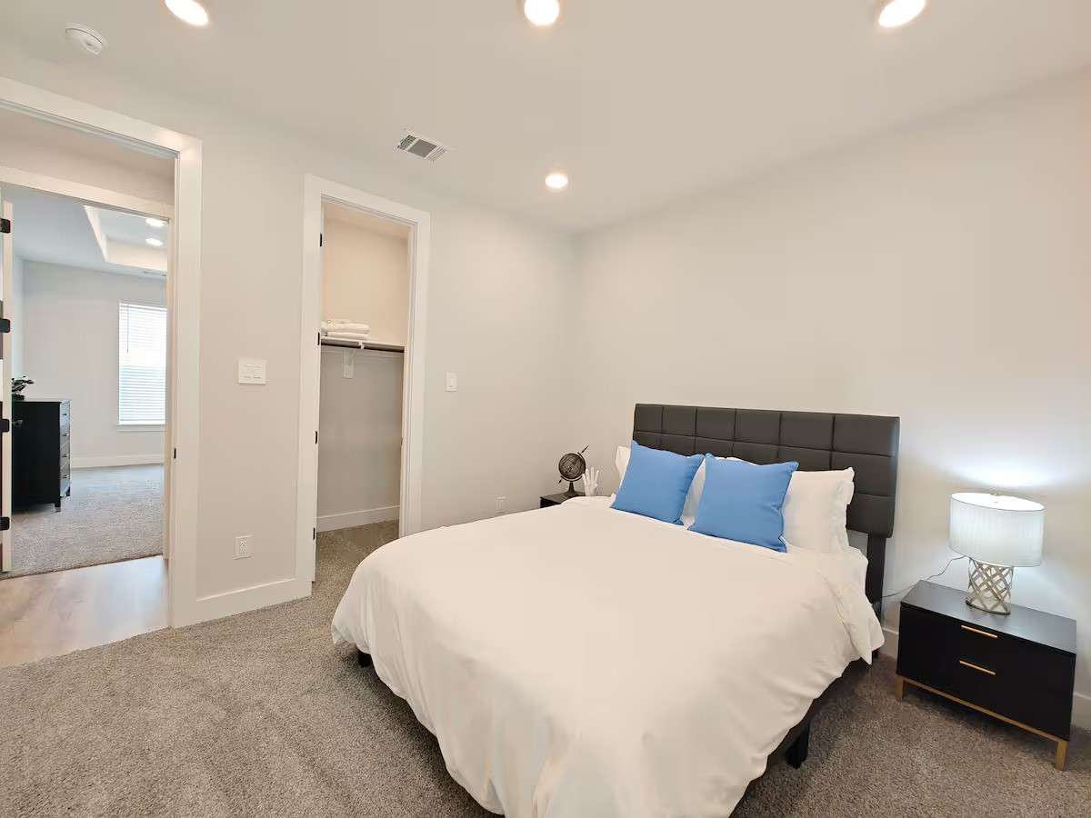 1606 Malvern Street Property Photo 35