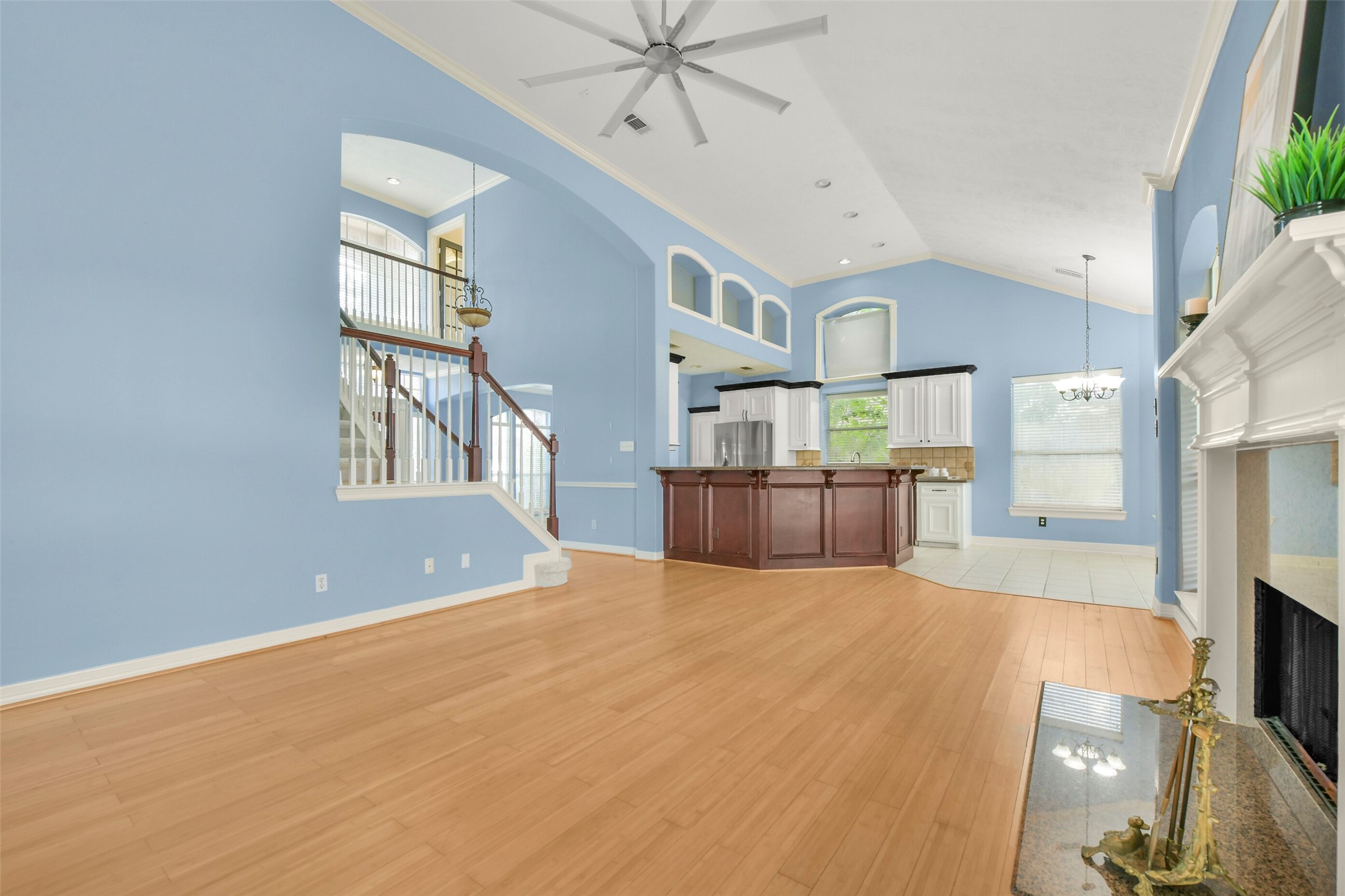 11003 Pinewood Court Property Photo 4