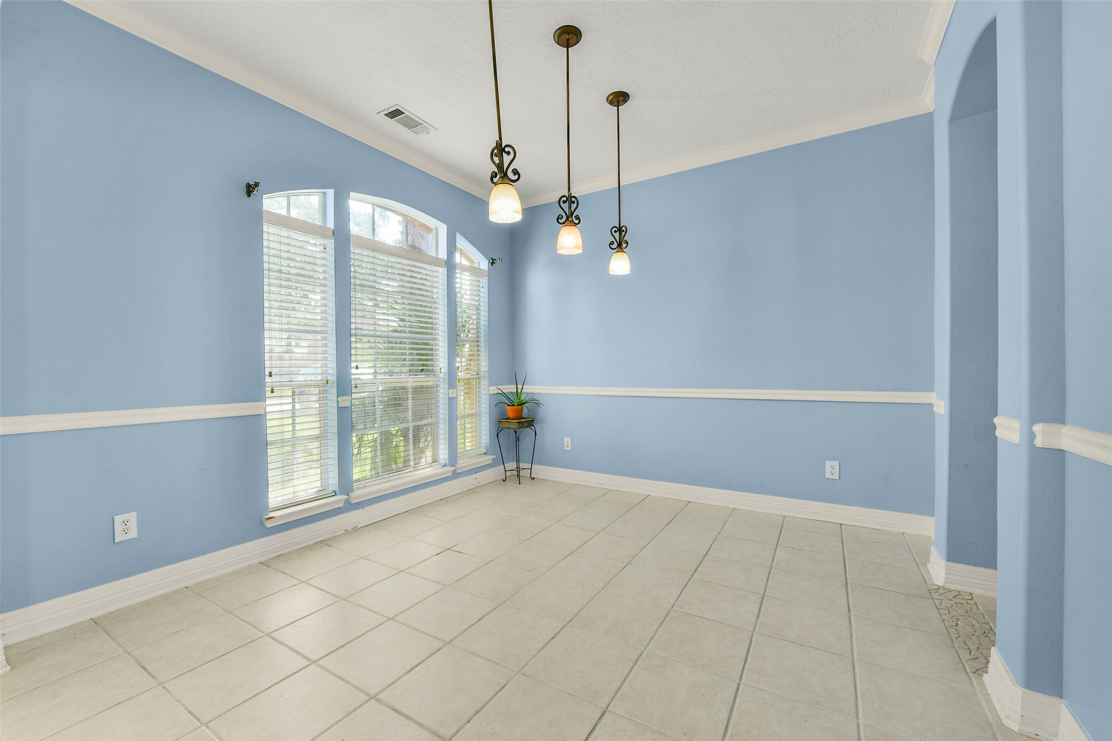11003 Pinewood Court Property Photo 11