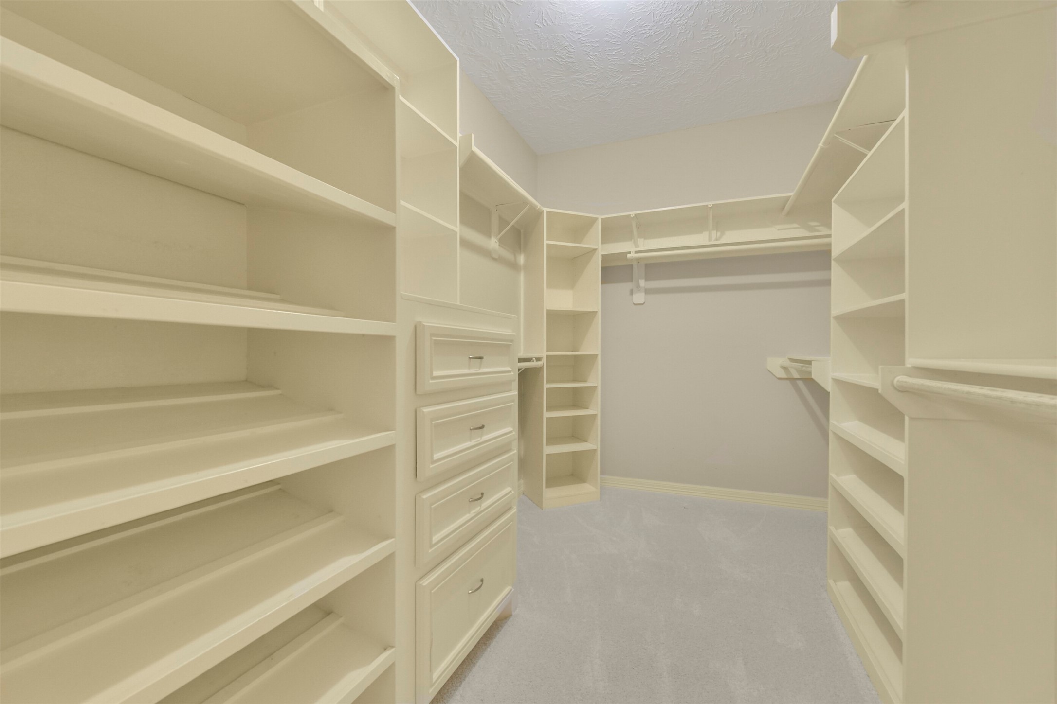 11003 Pinewood Court Property Photo 20