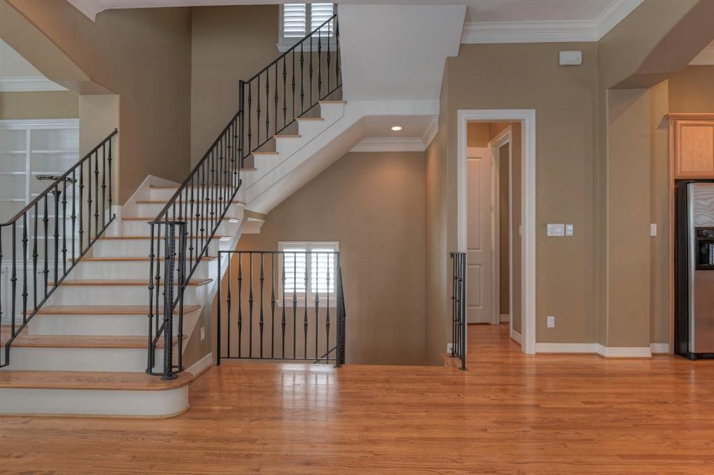 2406 Wroxton Road Property Photo 16