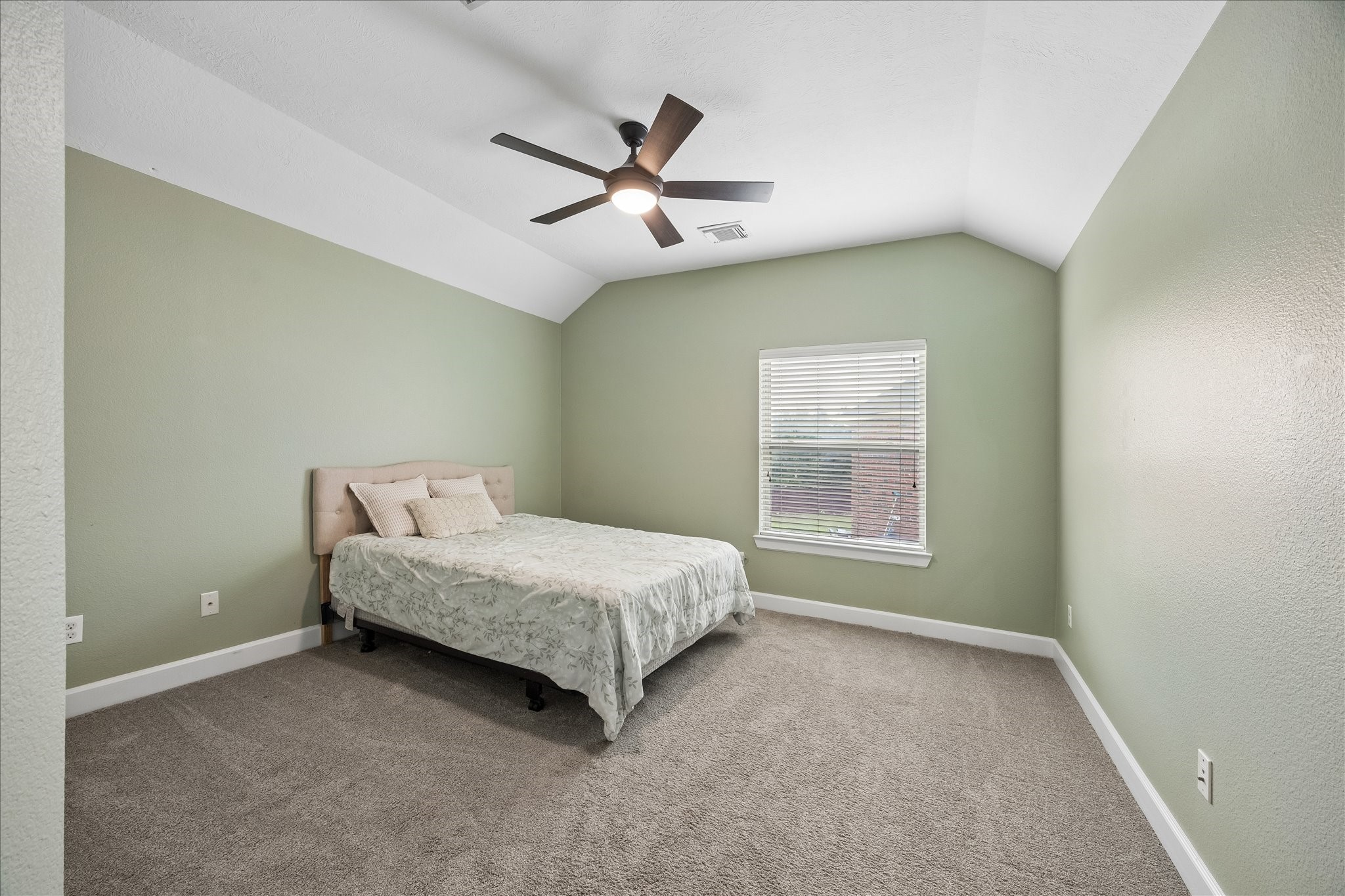 28010 Fulshear Plantation Court Property Photo 23