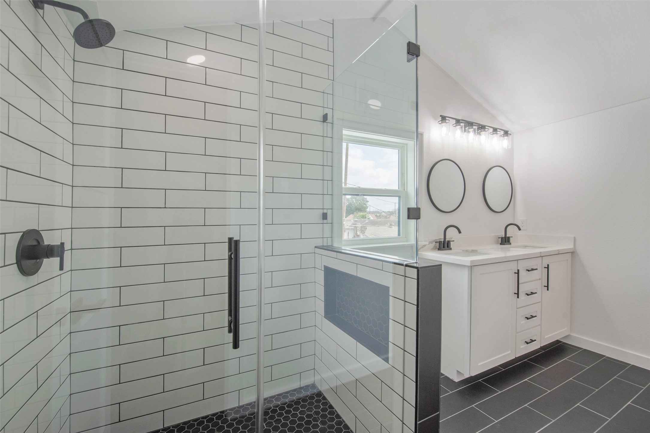 1459 Munger Street Property Photo 33