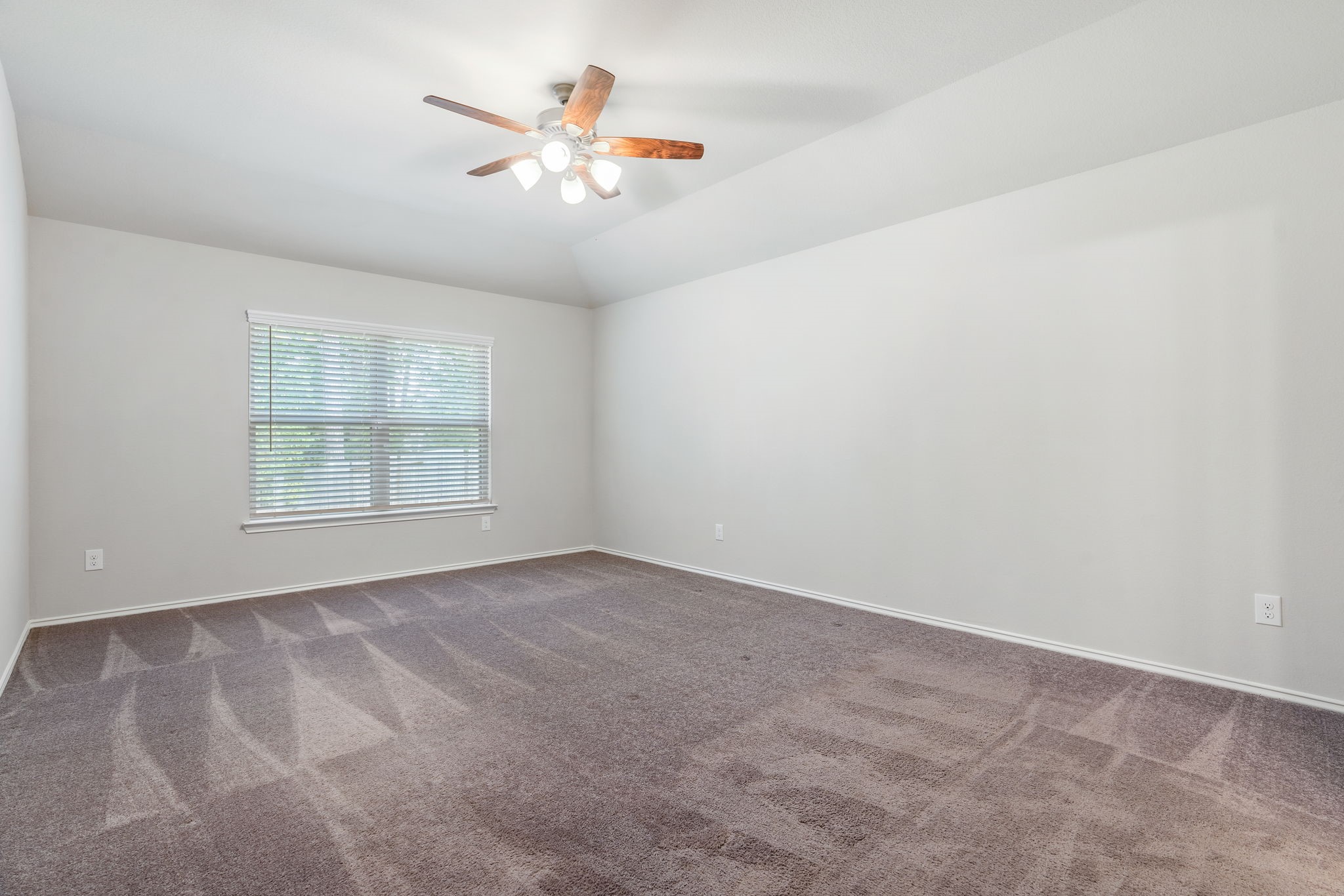 135 Courageous Side Way Property Photo 13