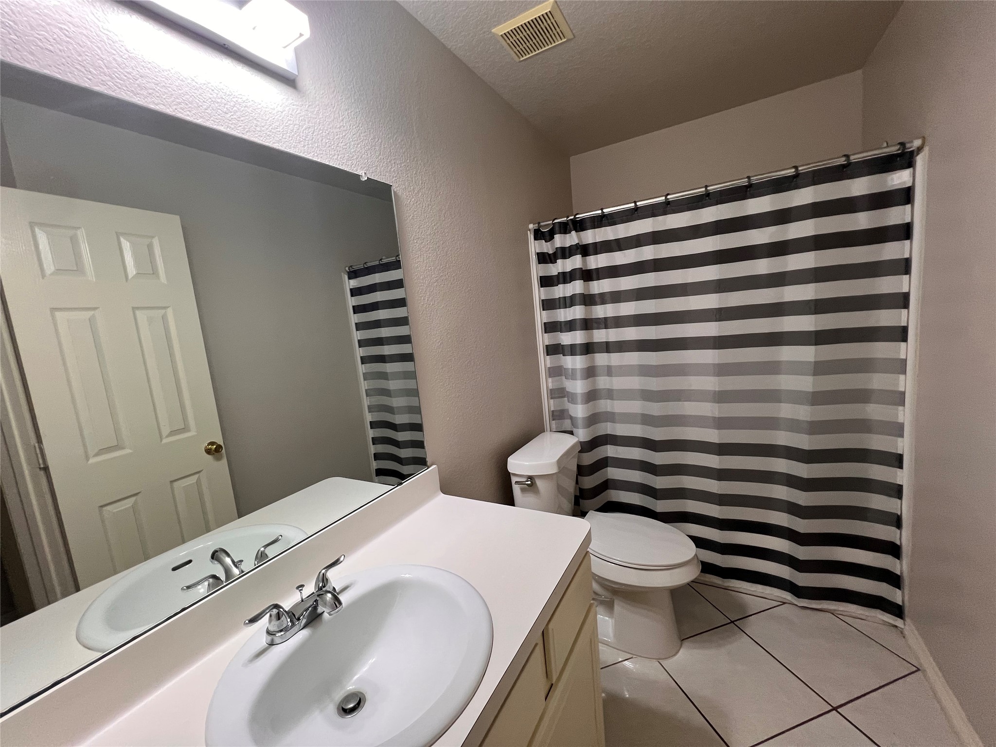 10519 Silver Oak Lane A Property Photo 5
