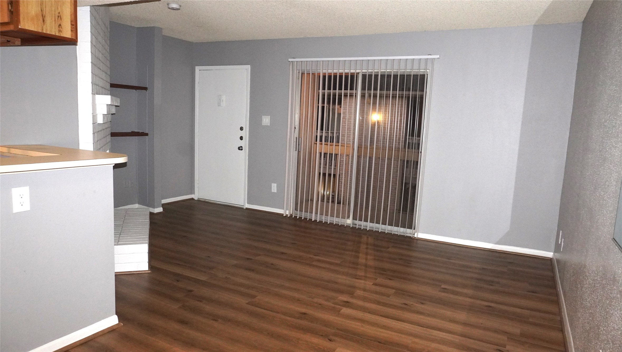 3919 Fairmont Parkway 208 Property Photo 7