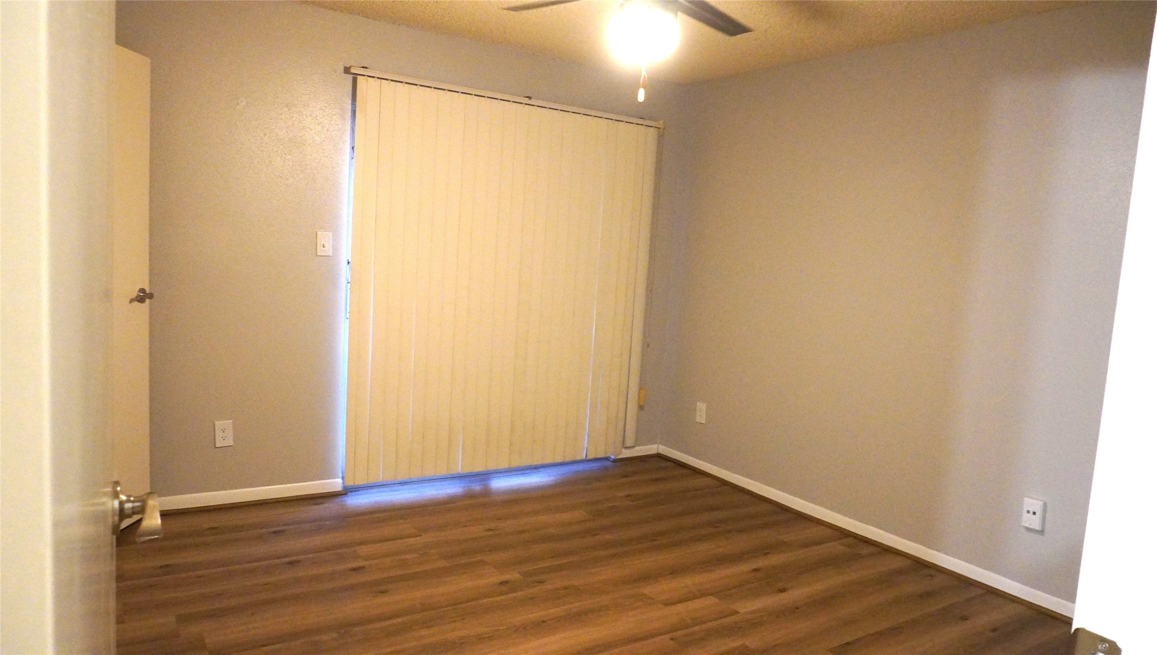 3919 Fairmont Parkway 208 Property Photo 12