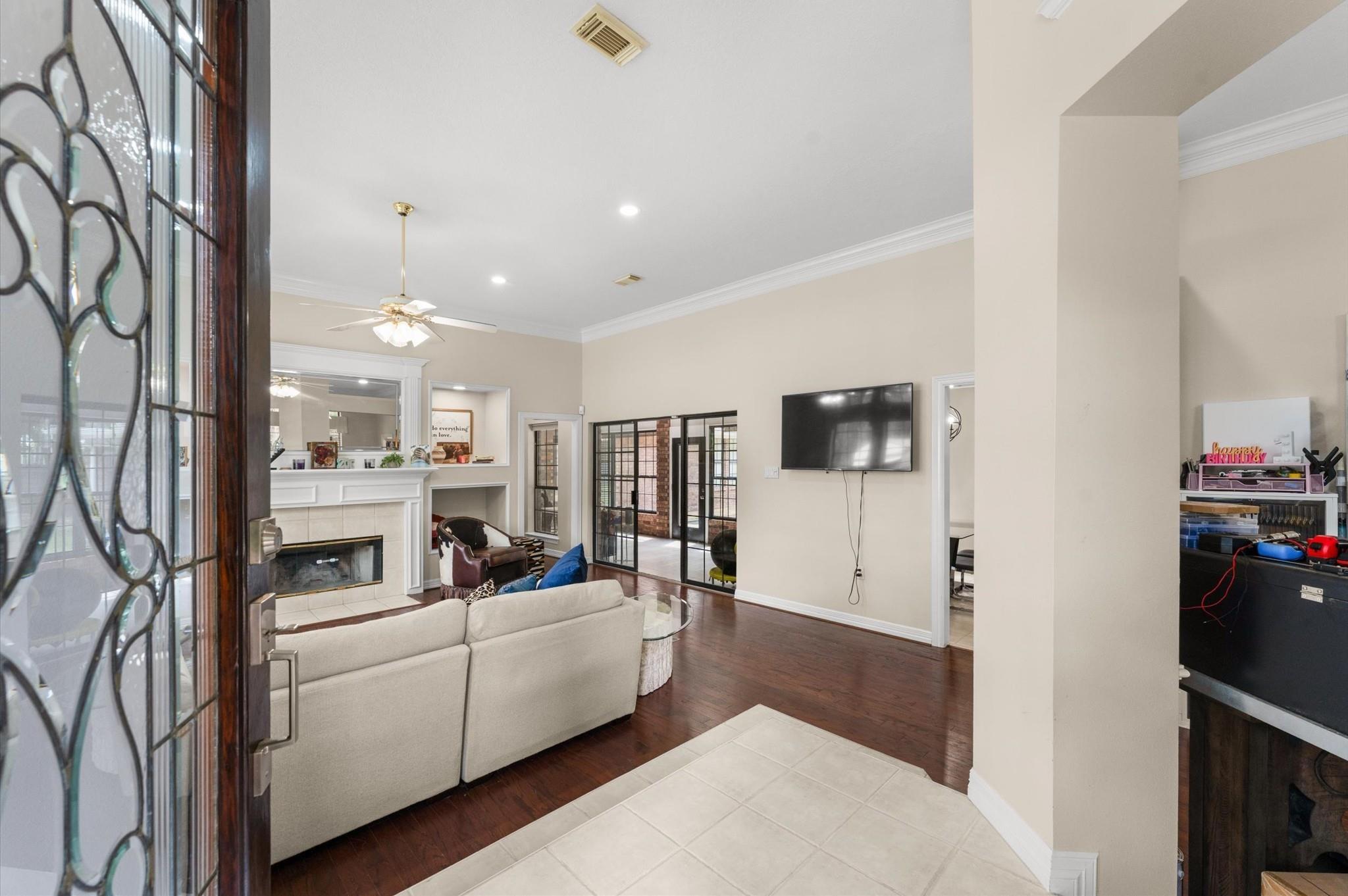 205 Oetken W, Anahuac Tx 77514 Property Photo 6