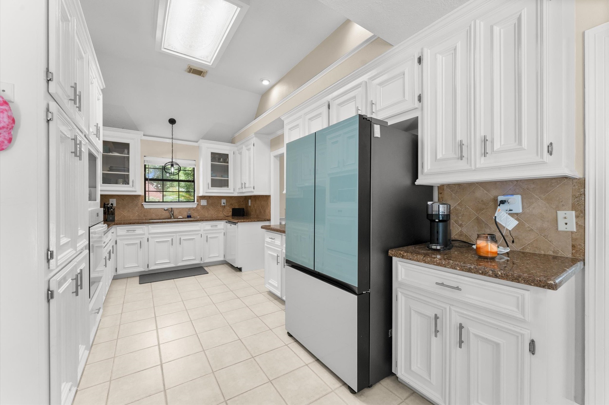 205 Oetken W Property Photo 22