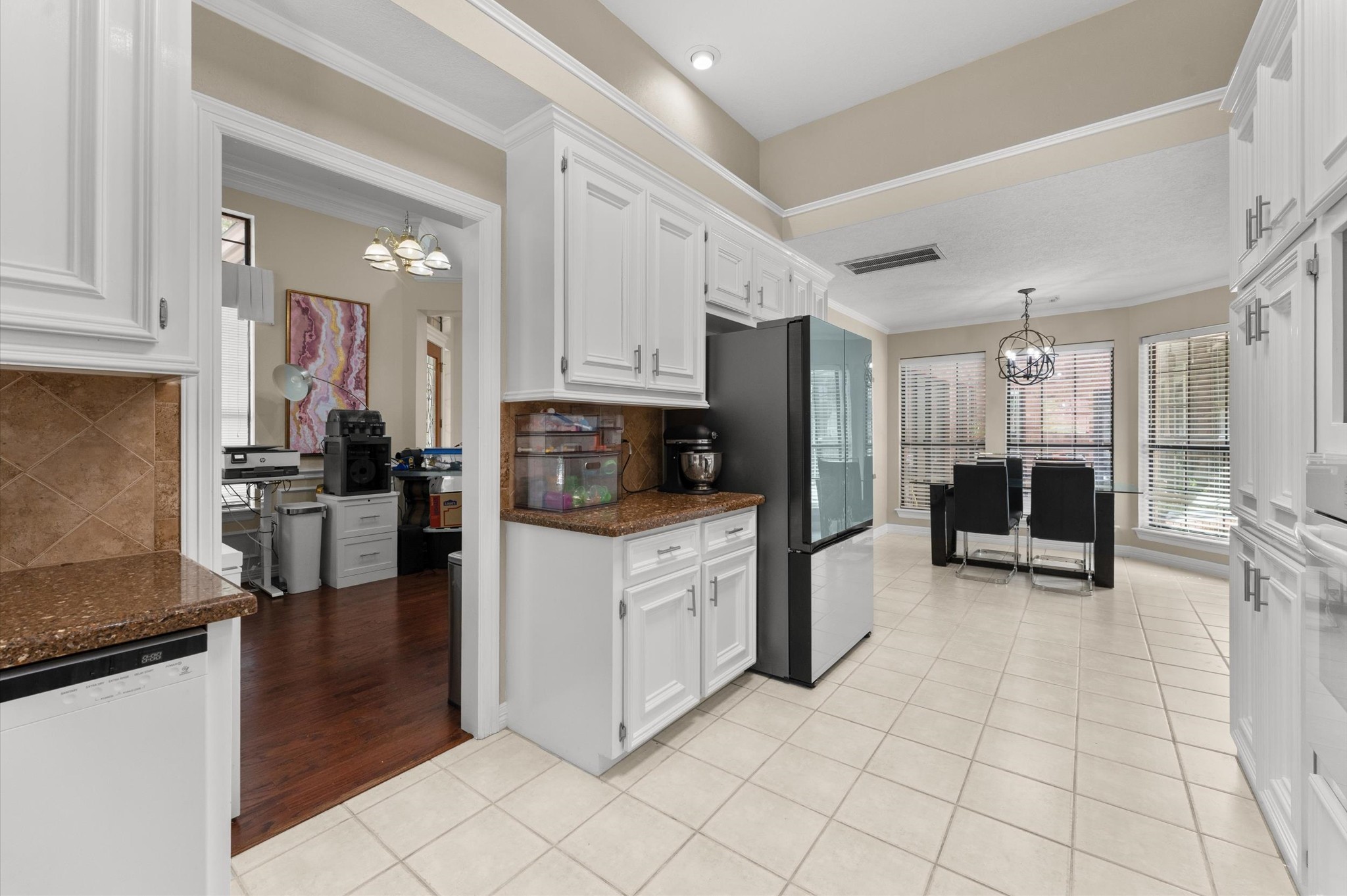 205 Oetken W Property Photo 23