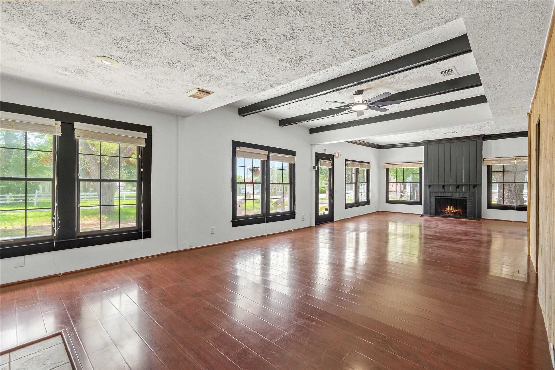 30318 2nd Street Property Photo 6