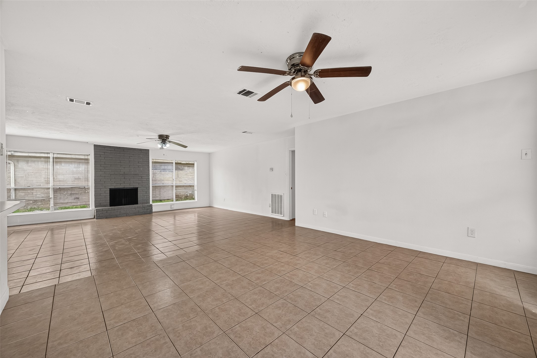 2523 Creekway Circle Property Photo 13