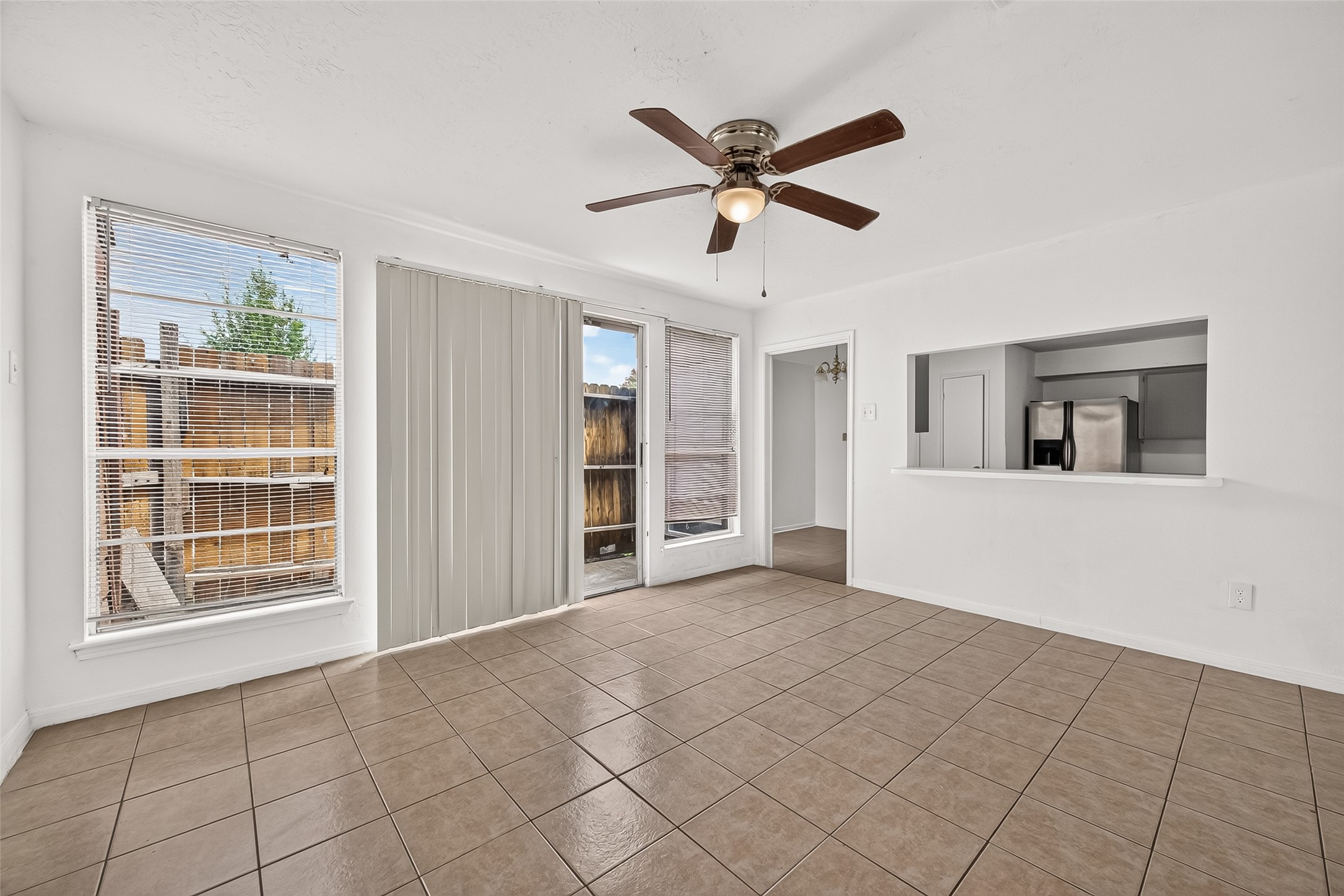 2523 Creekway Circle Property Photo 15