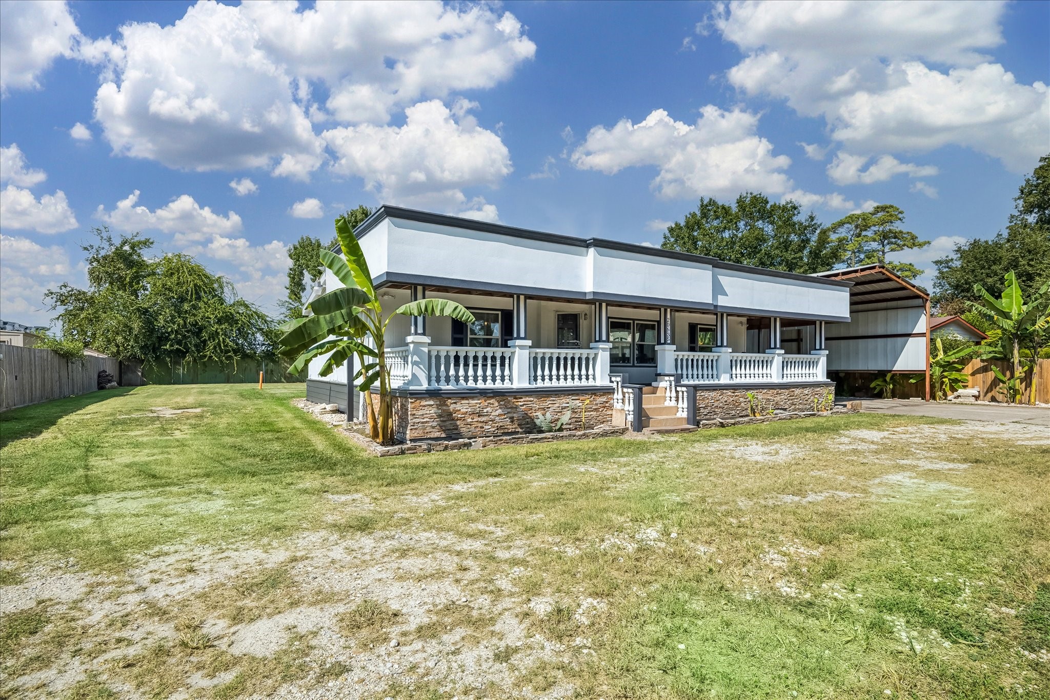 20635 Sleepy Hollow Lane Property Photo 3