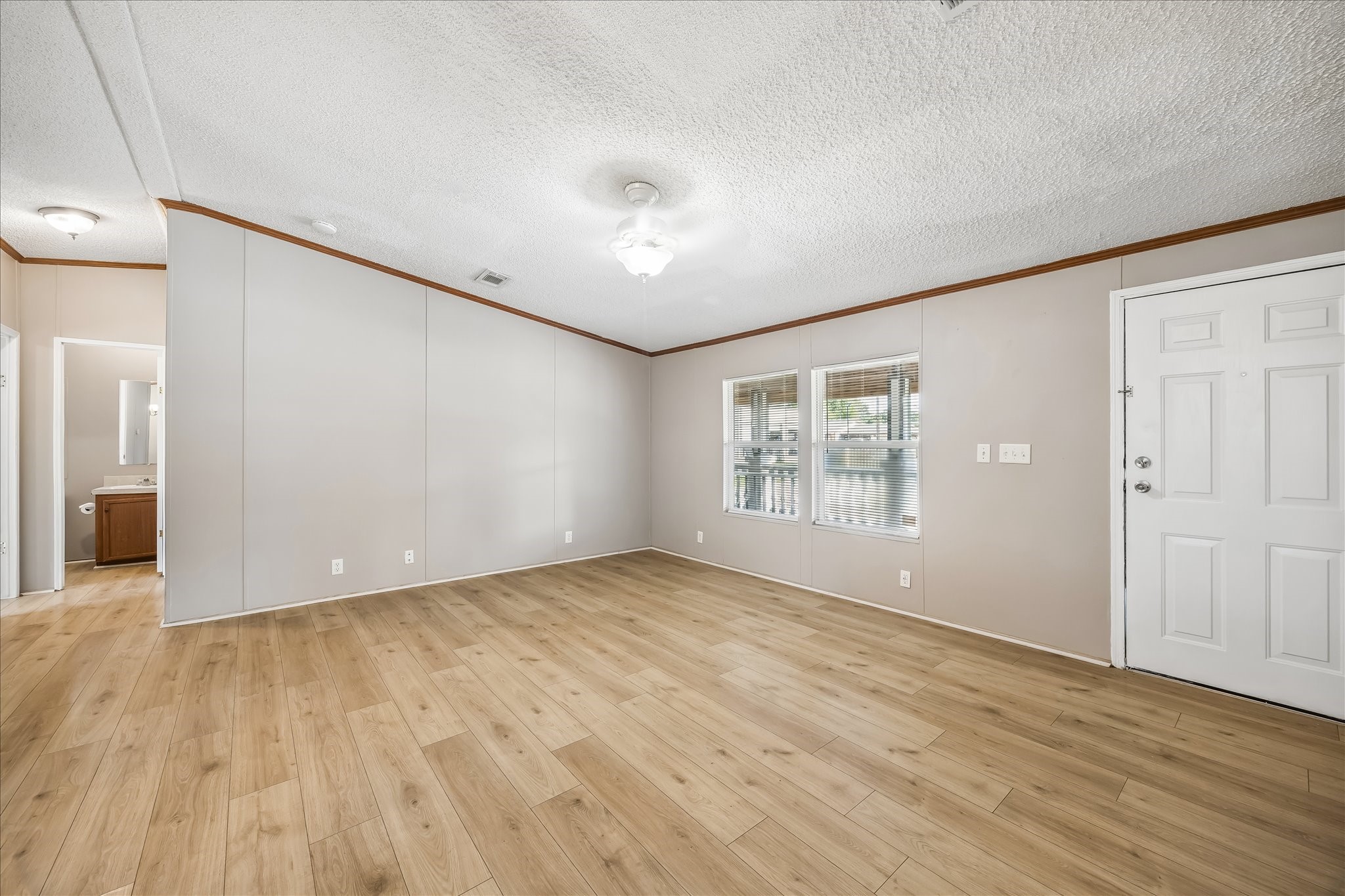 20635 Sleepy Hollow Lane Property Photo 4