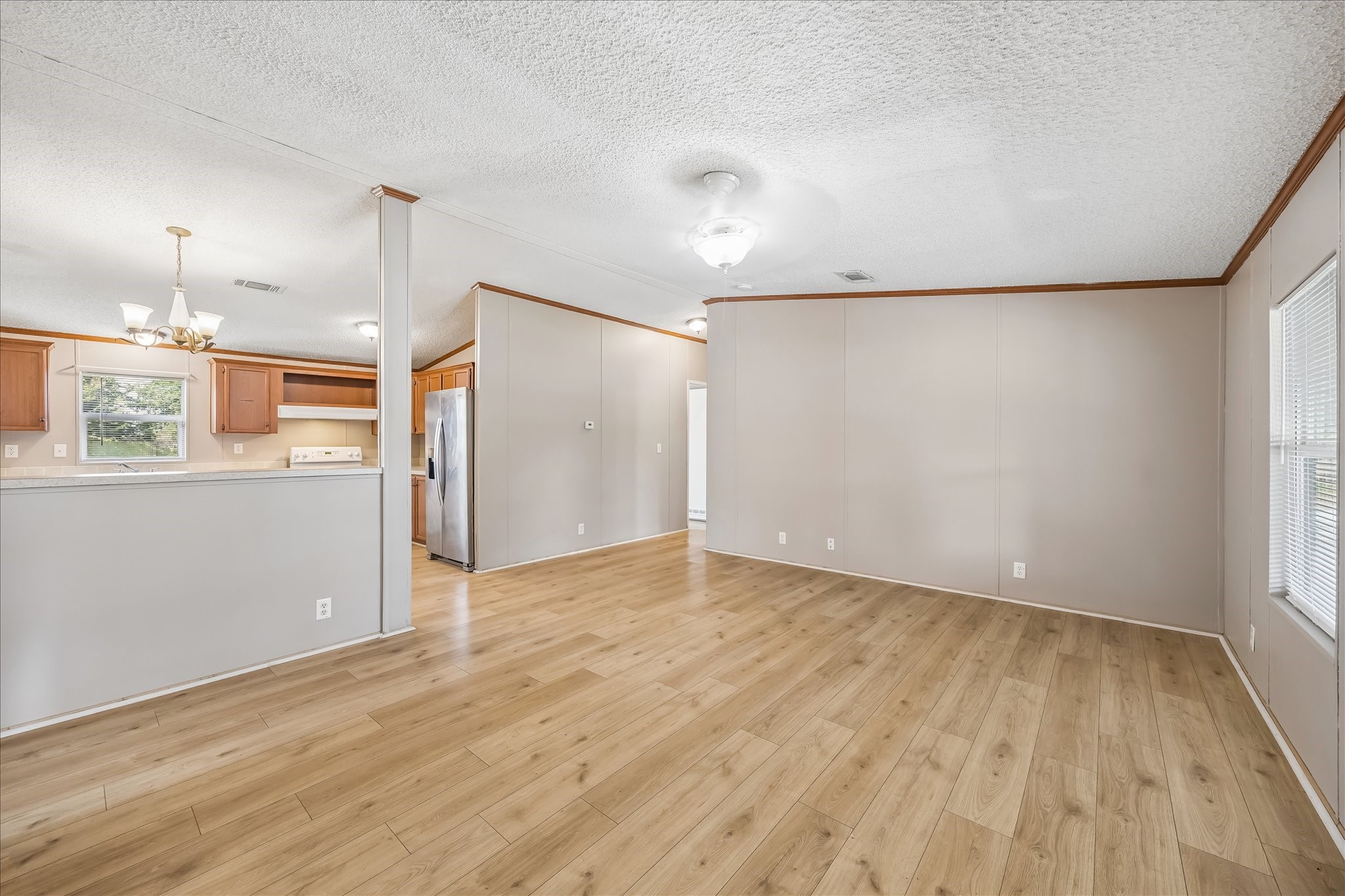 20635 Sleepy Hollow Lane Property Photo 5