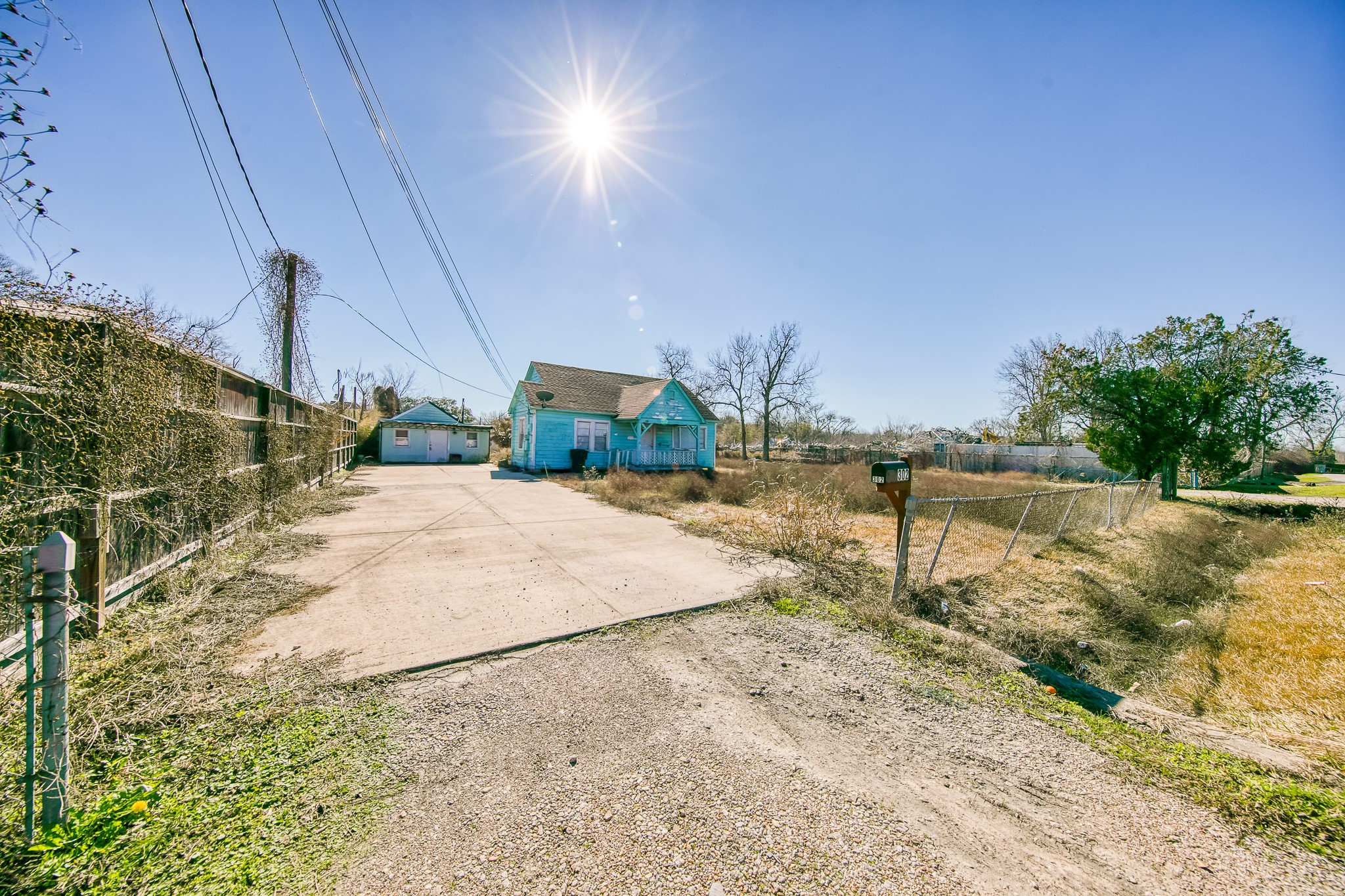 302 E Rogers Street Property Photo 2